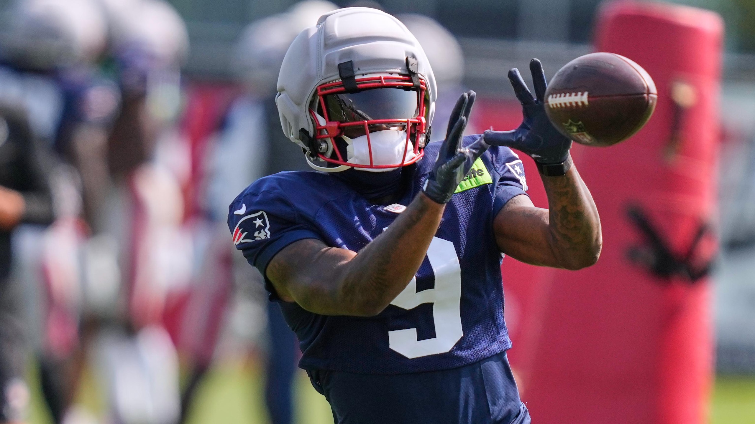 Patriots Colts Camp Football