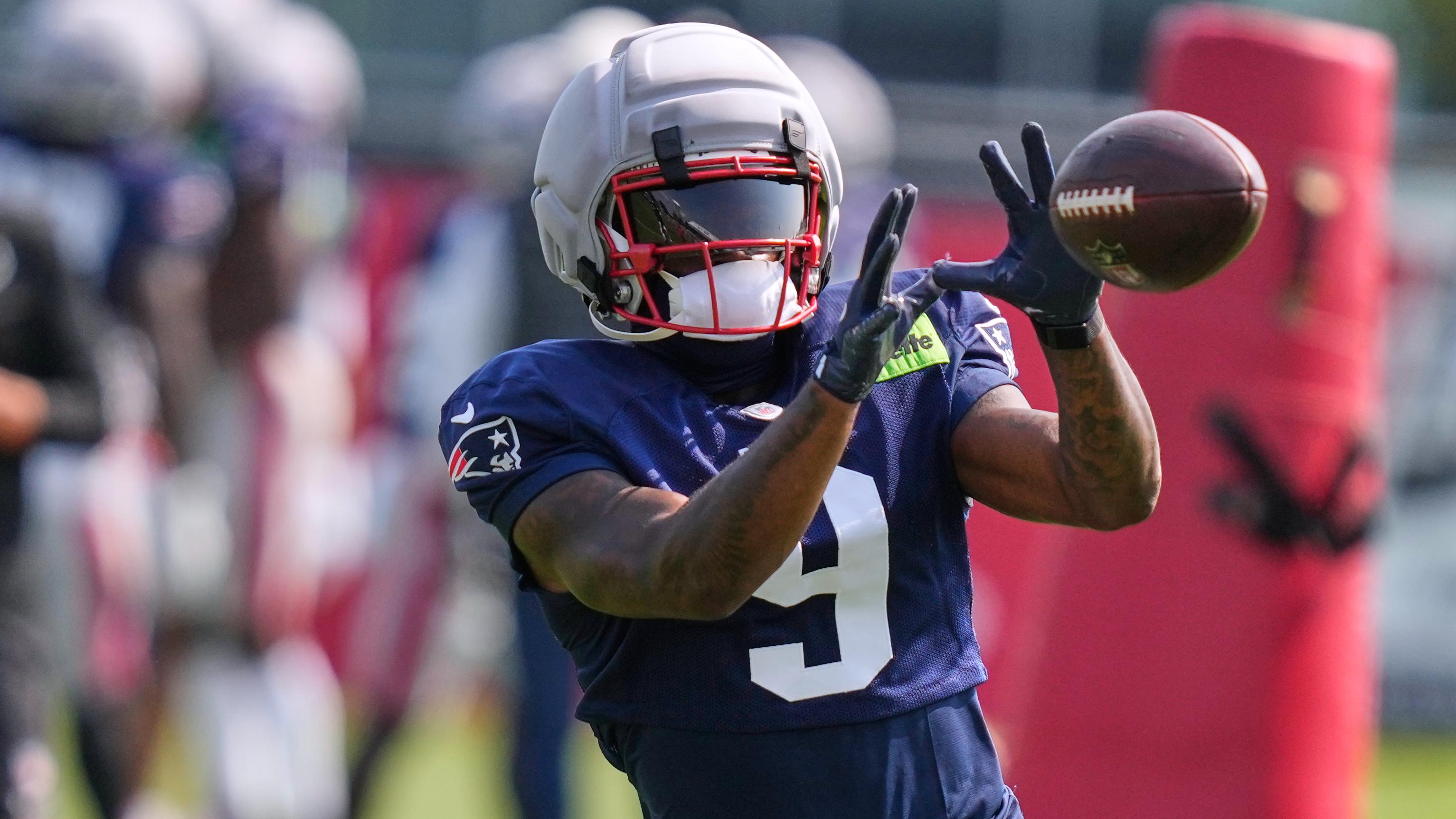 Updated Patriots, Texans WR Depth Charts After Kayshon Boutte Trade amid Fantasy Football Drafts