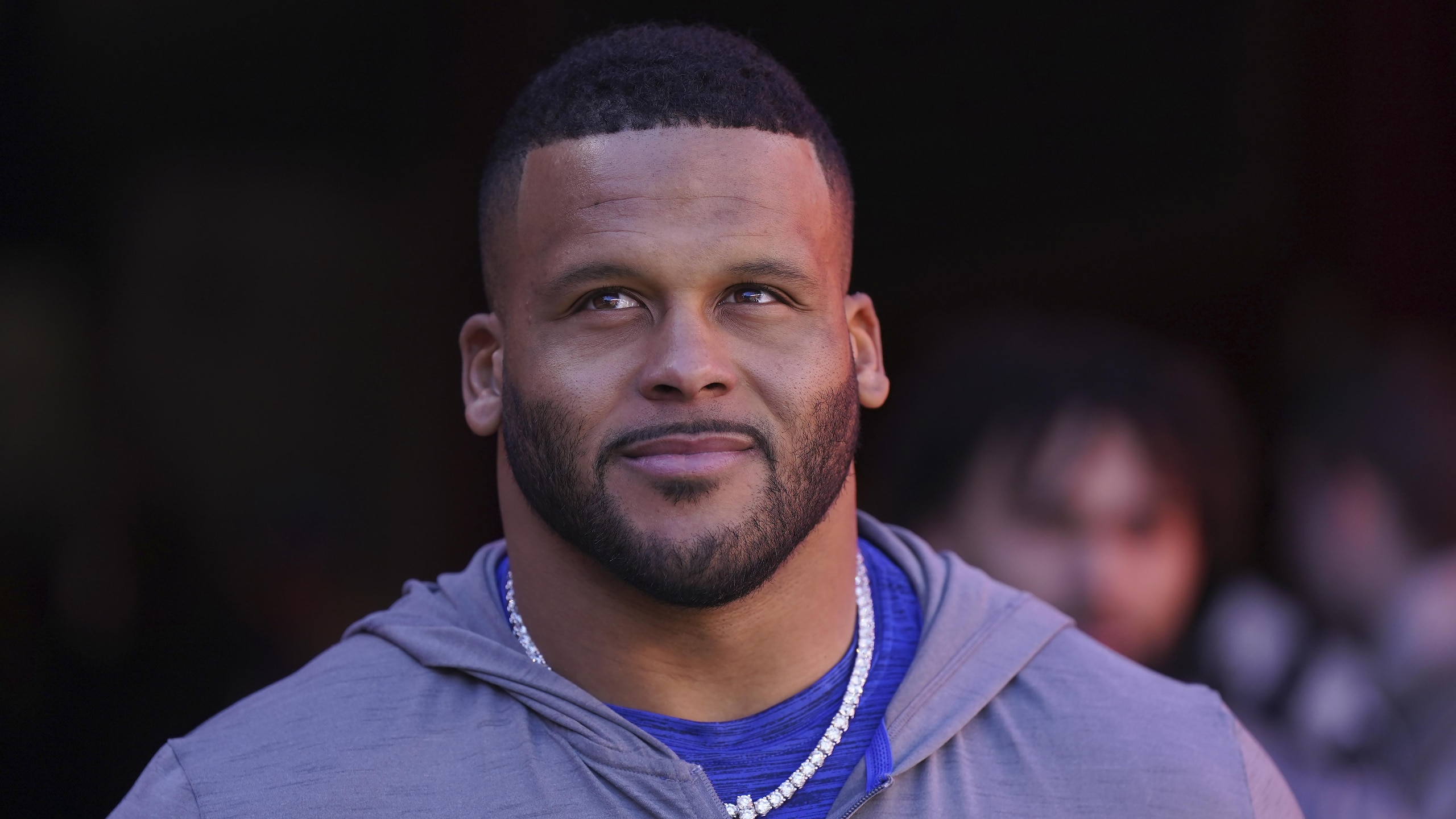 Rams Donald Retires Football