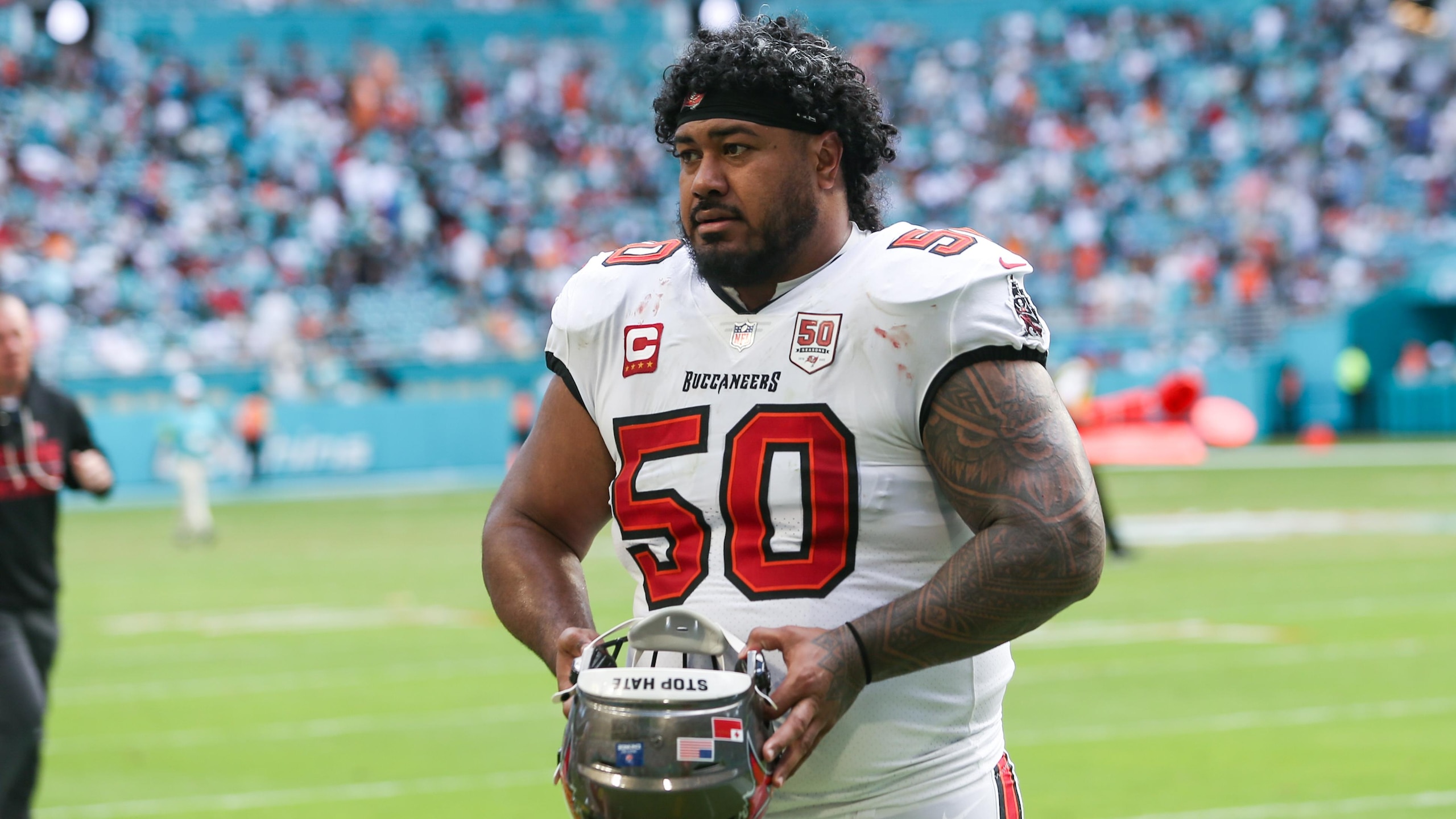 Buccaneers Dolphins Football