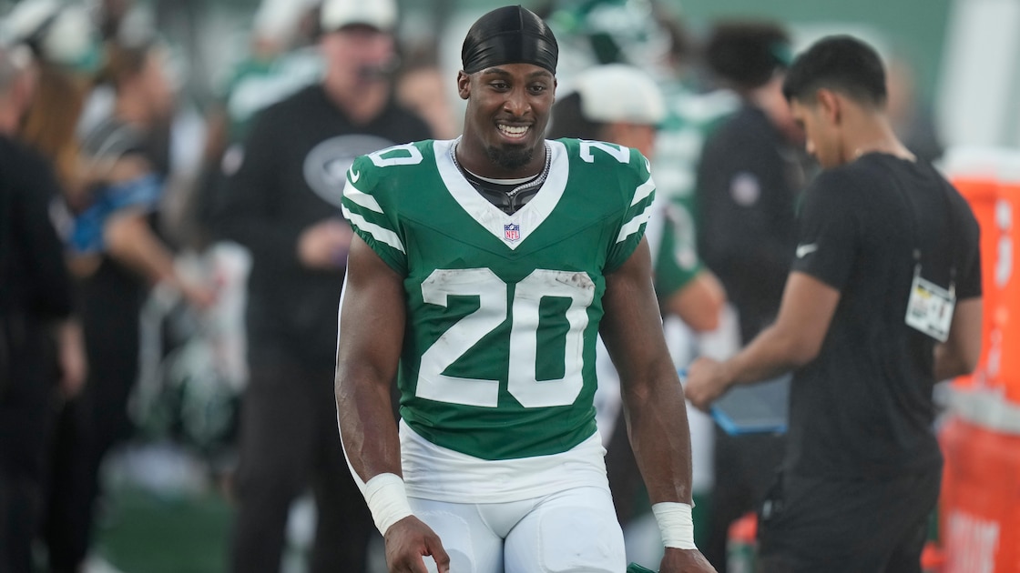 Breece Hall Injury, Status for Jets vs. Titans Updated by Aaron Glenn Ahead of NFL Week 1