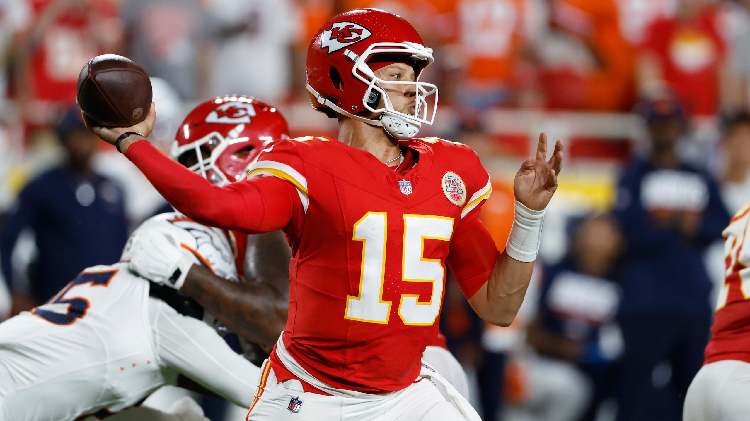 Broncos Chiefs Football