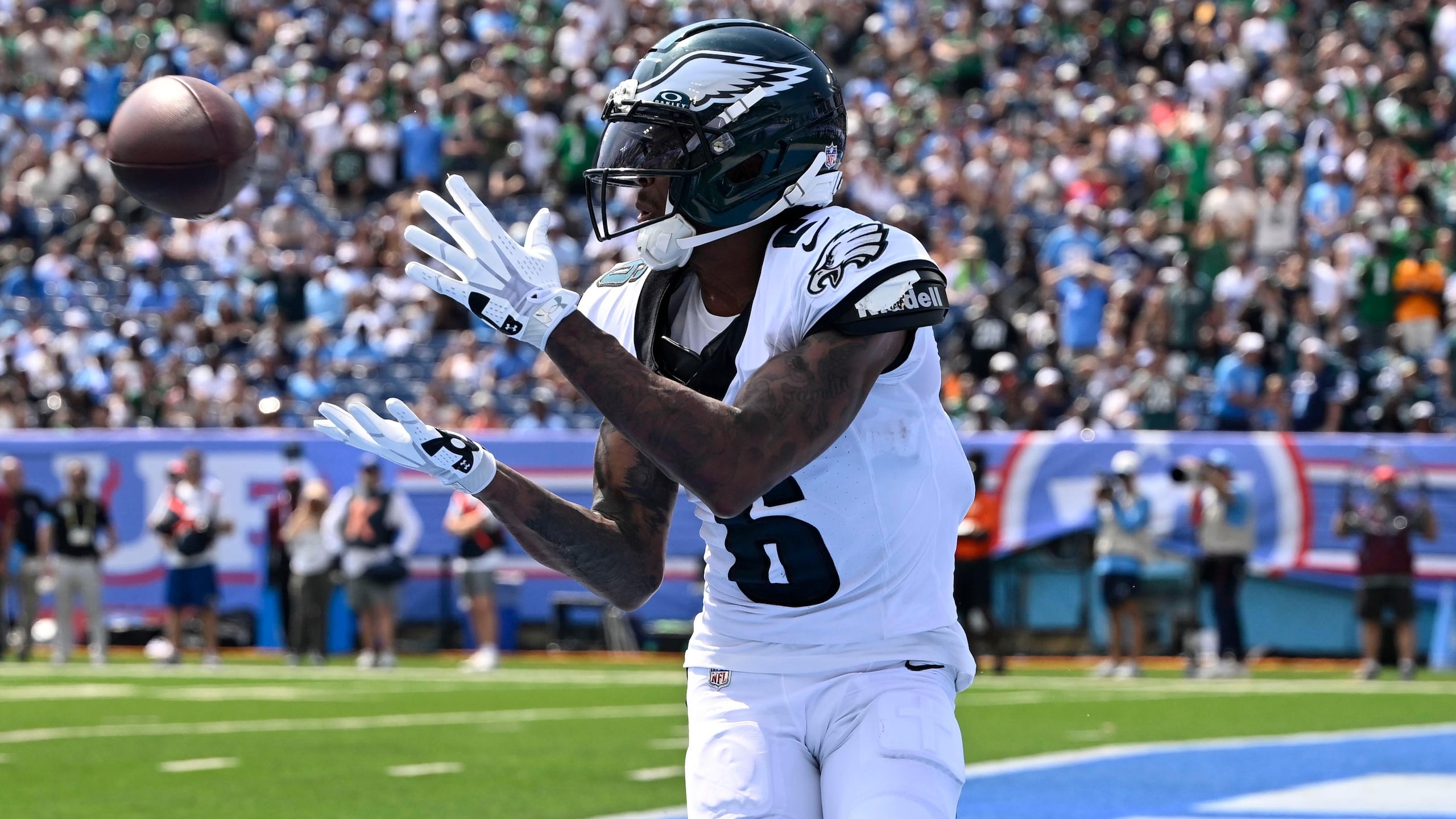 Eagles Titans Football