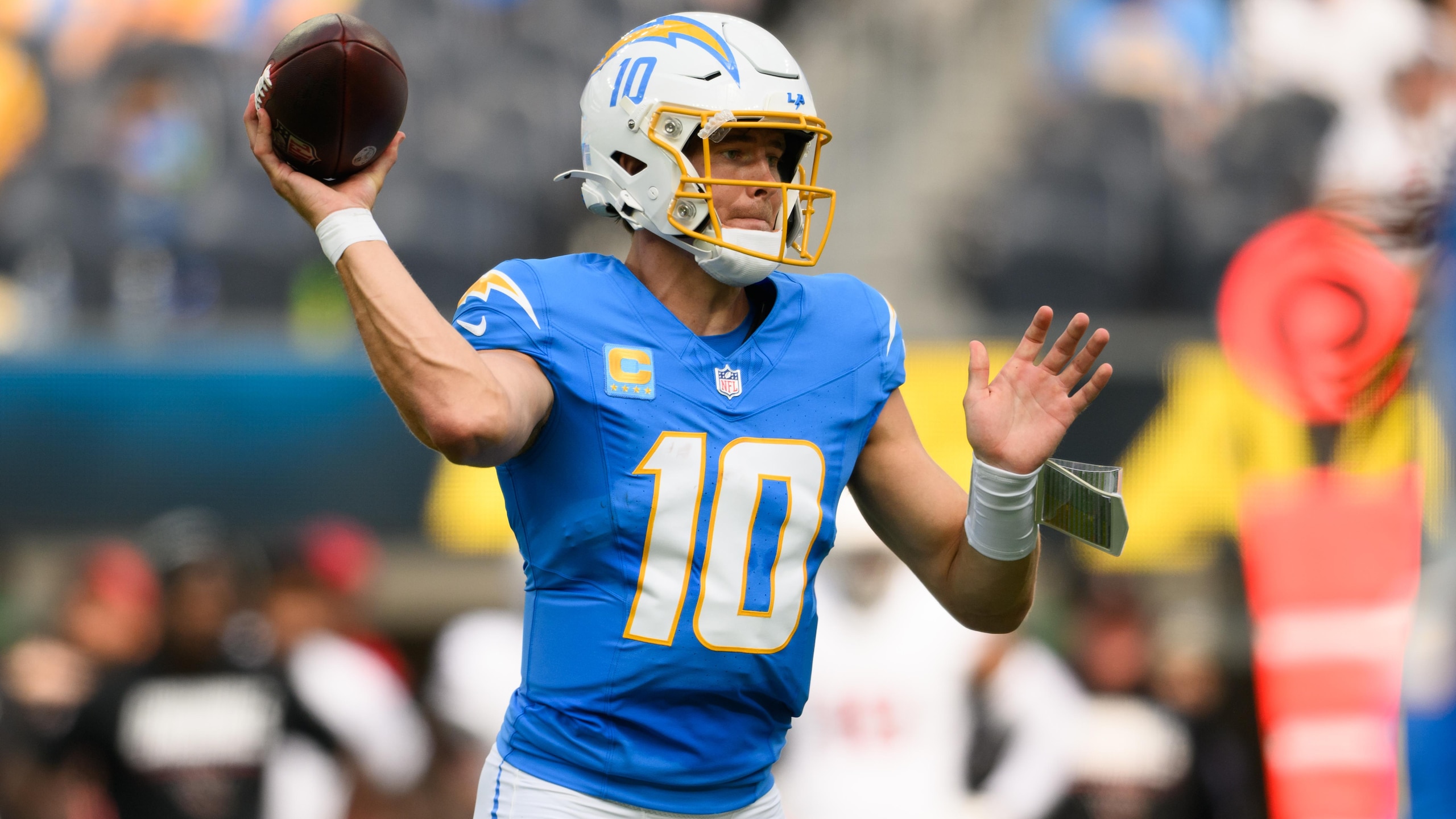 Cardinals Chargers Football