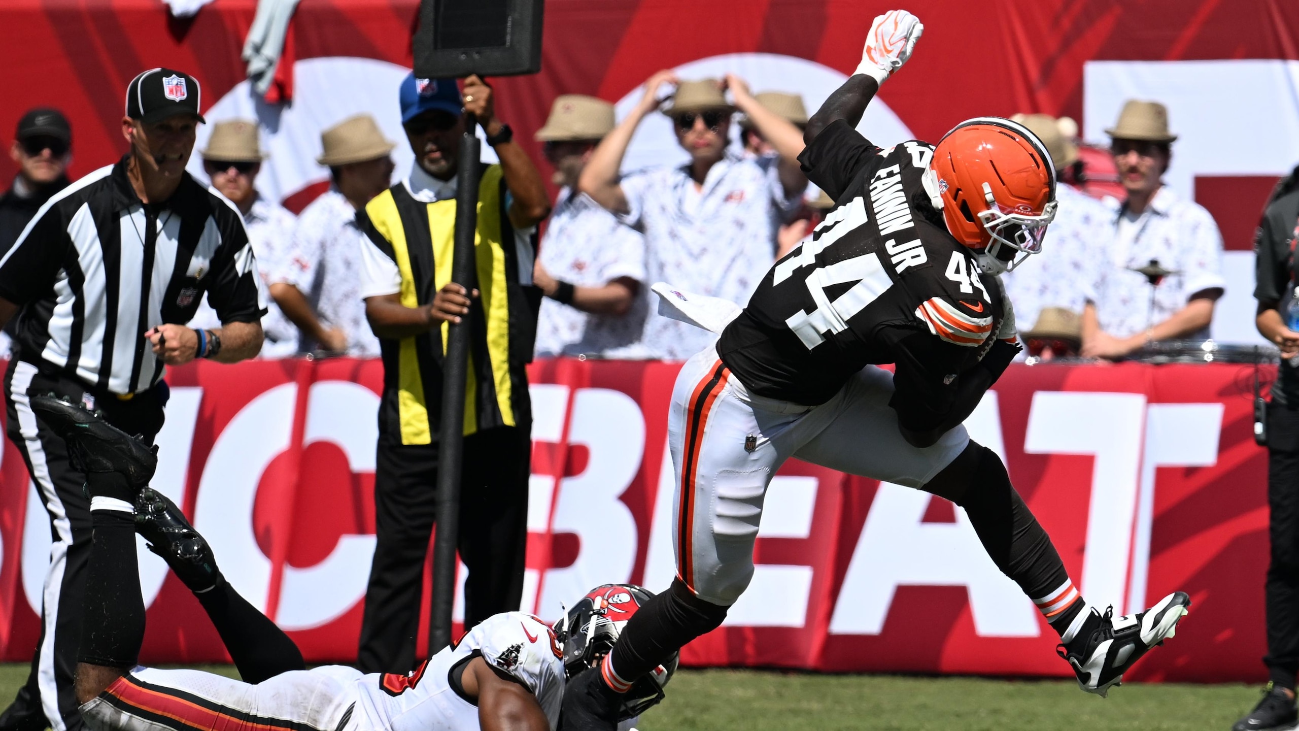 Browns Buccaneers Football
