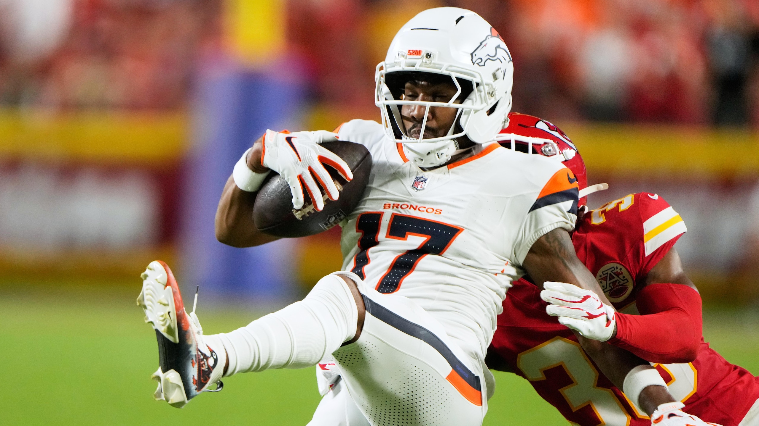 Broncos Chiefs Football