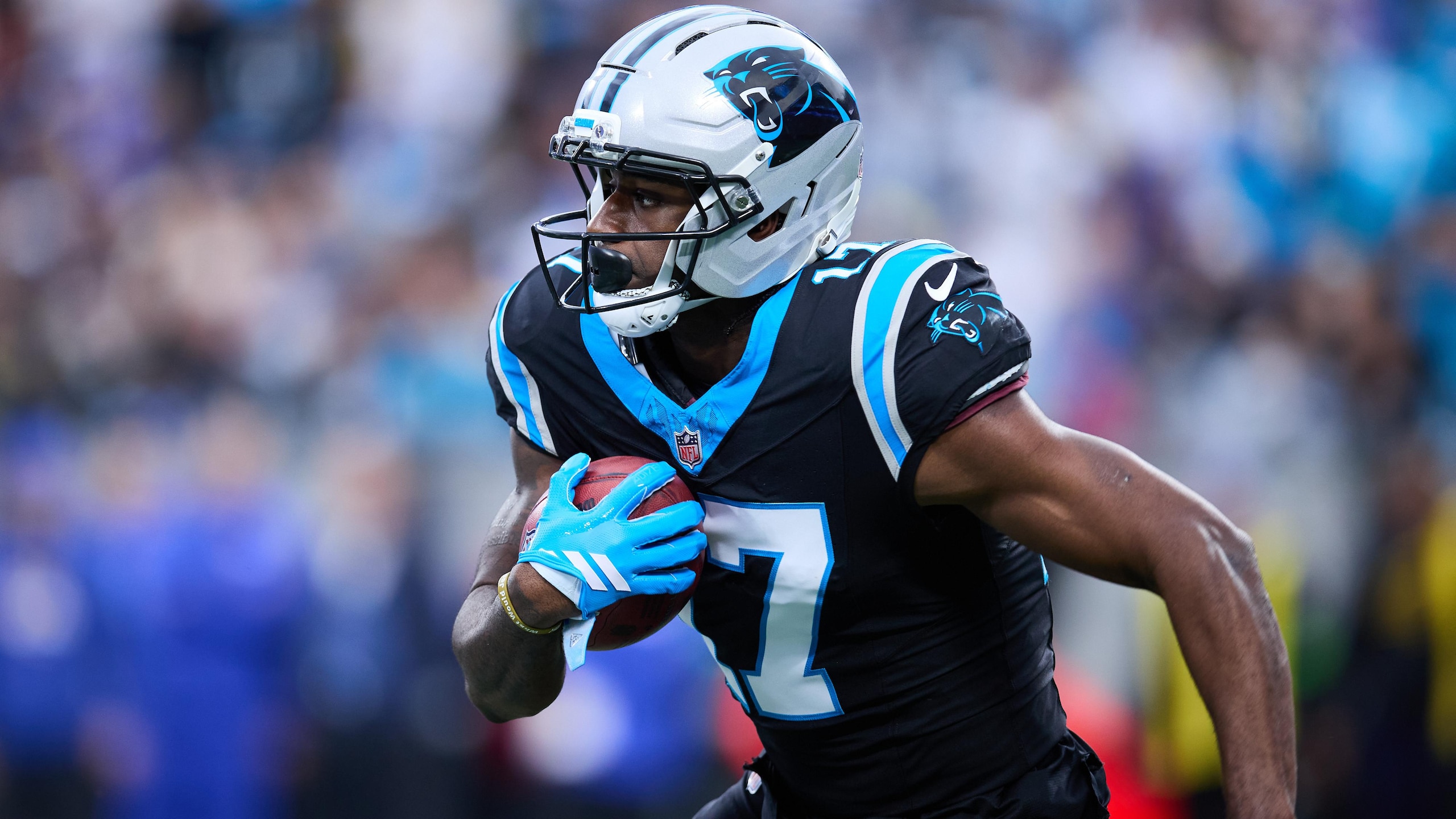 Rams Panthers Football