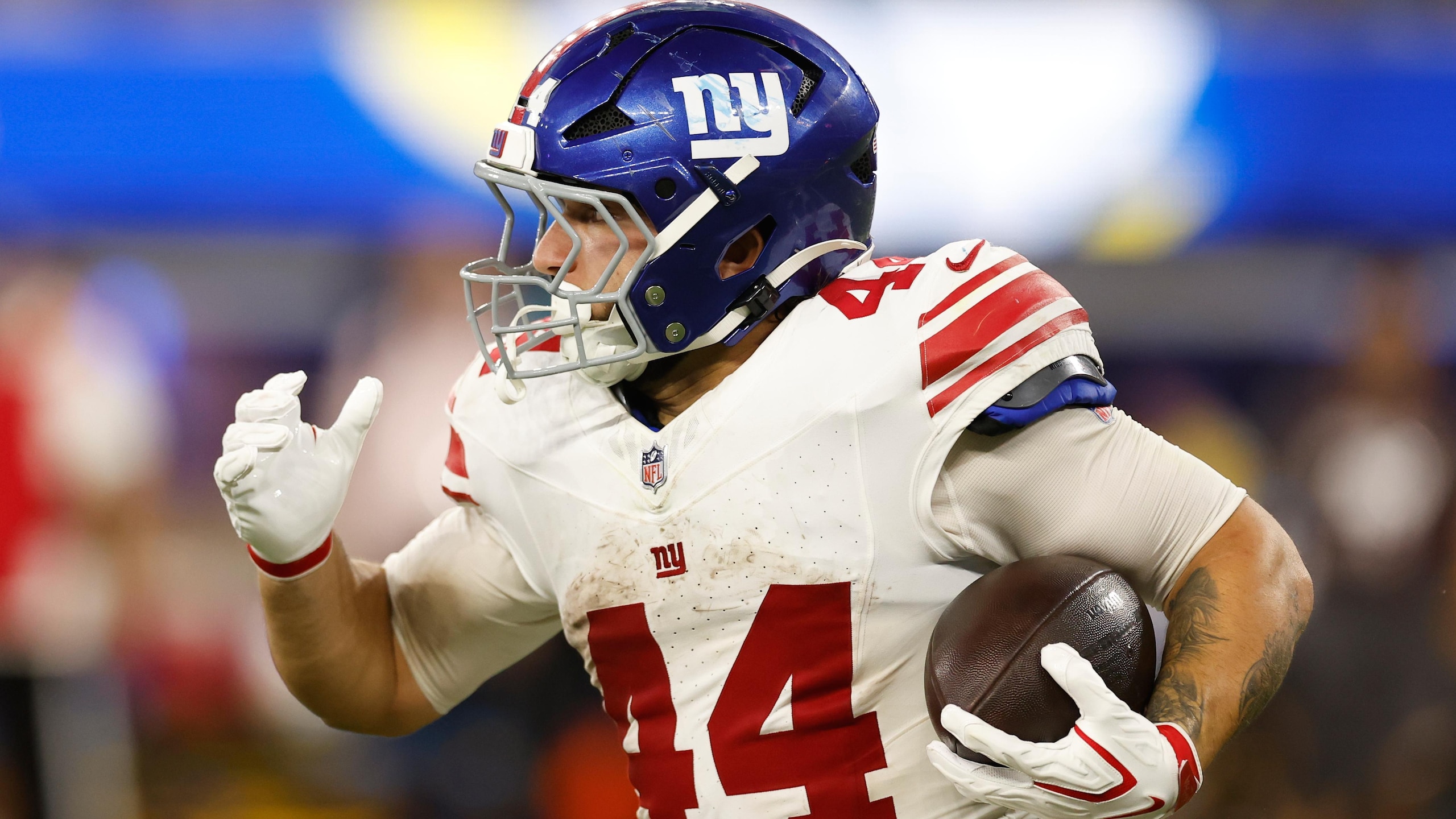 Giants Rams Football