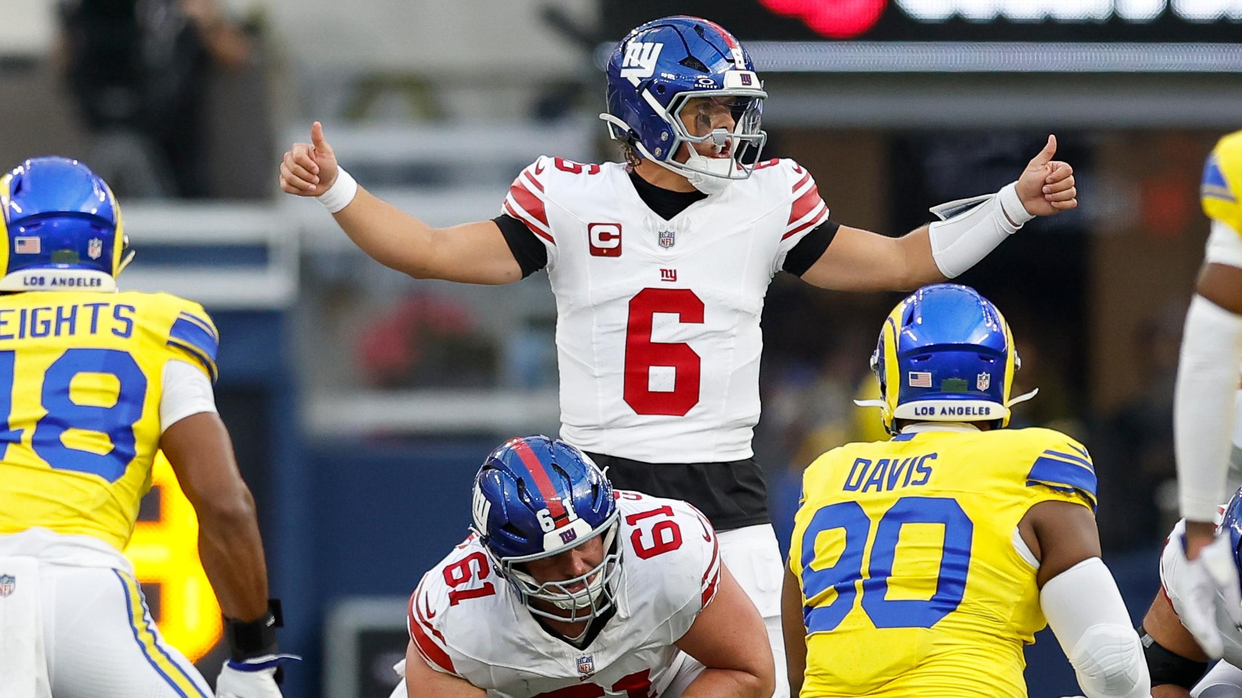 Giants Rams Football