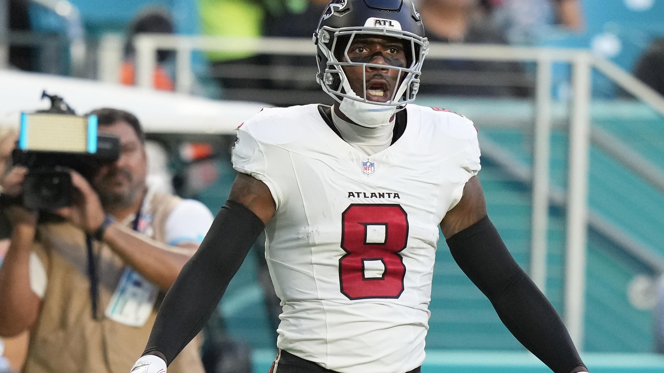 Falcons Dolphins Football