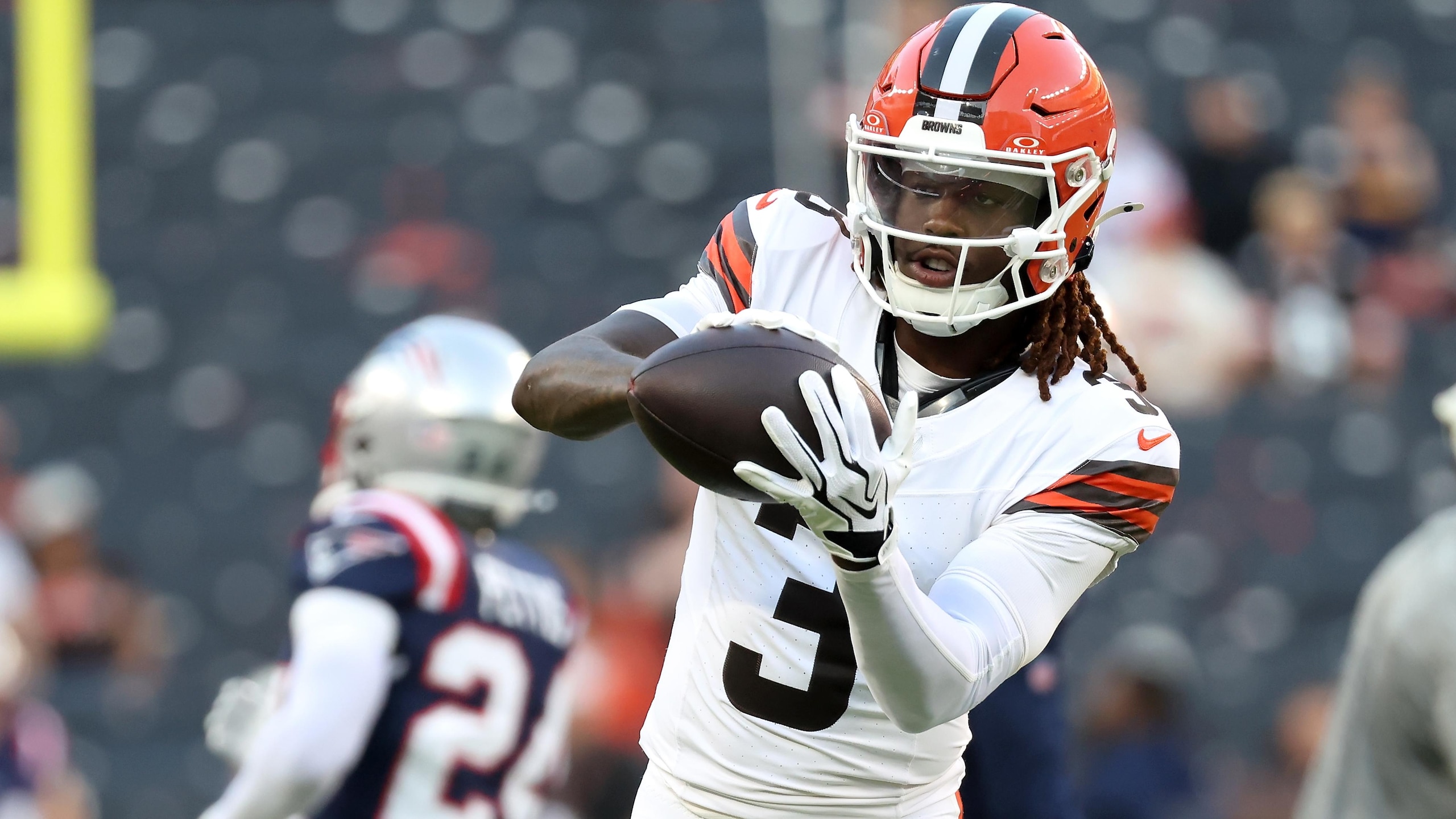 Patriots Browns Football