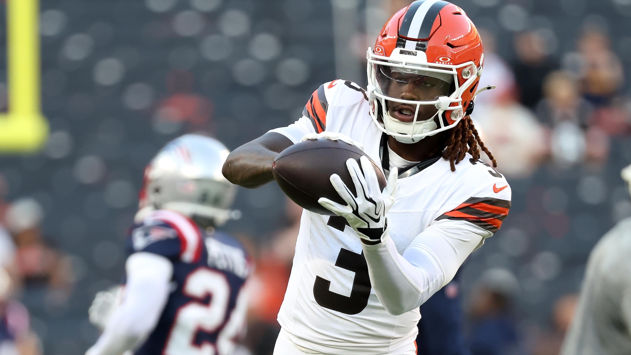 Patriots Browns Football