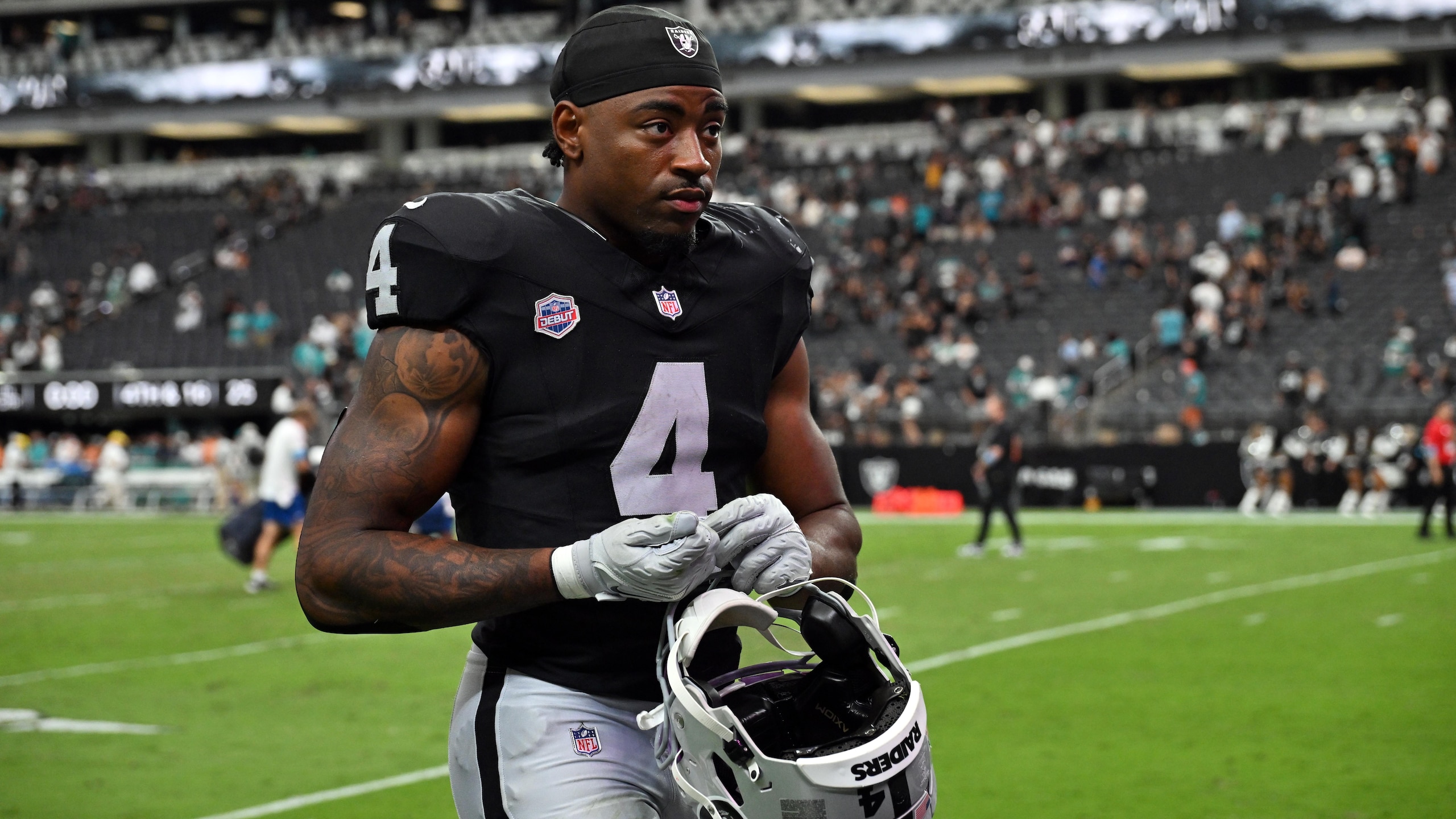 Dolphins Raiders Football