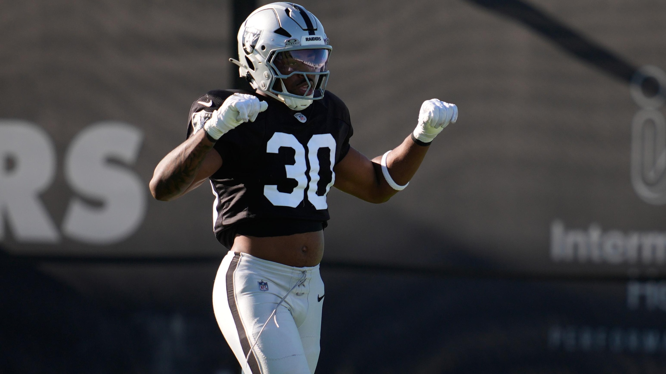 Raiders Camp Football