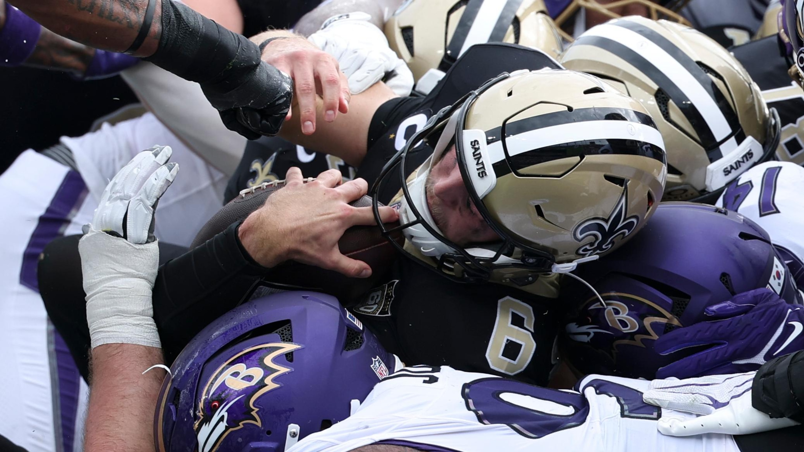 Saints Ravens Football