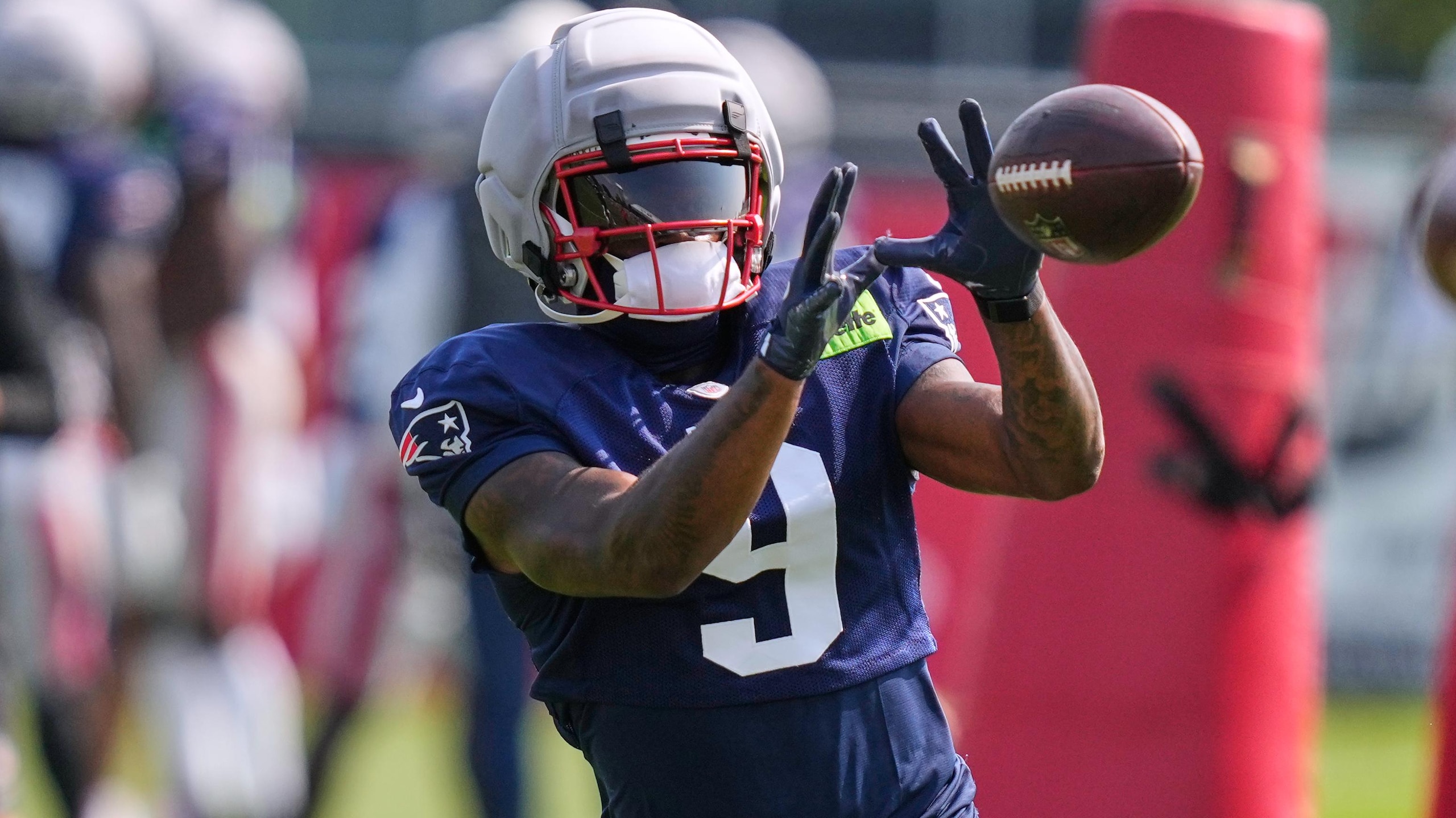 Patriots Colts Camp Football