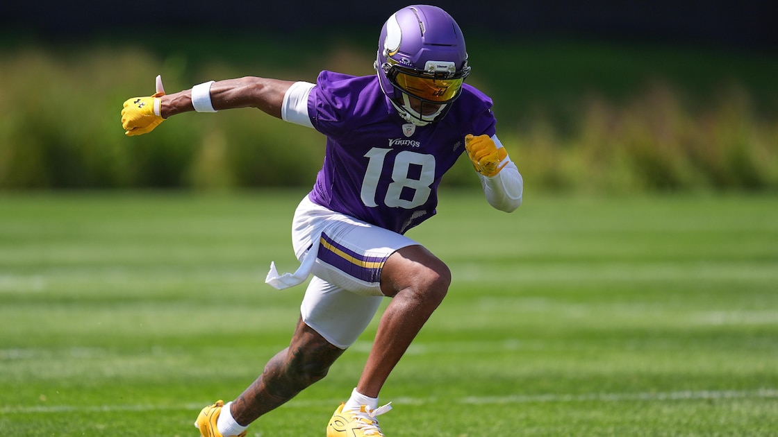 Justin Jefferson Talks Ja'Marr Chase 'Love-Hate Relationship' and Competition to Be NFL's No. 1 WR