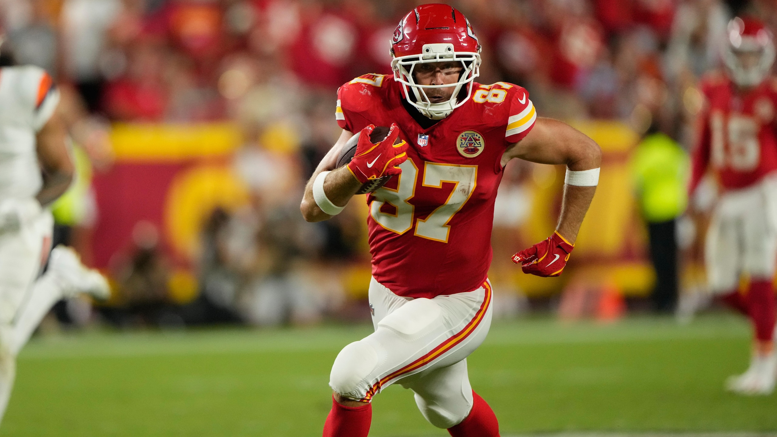 Broncos Chiefs Football