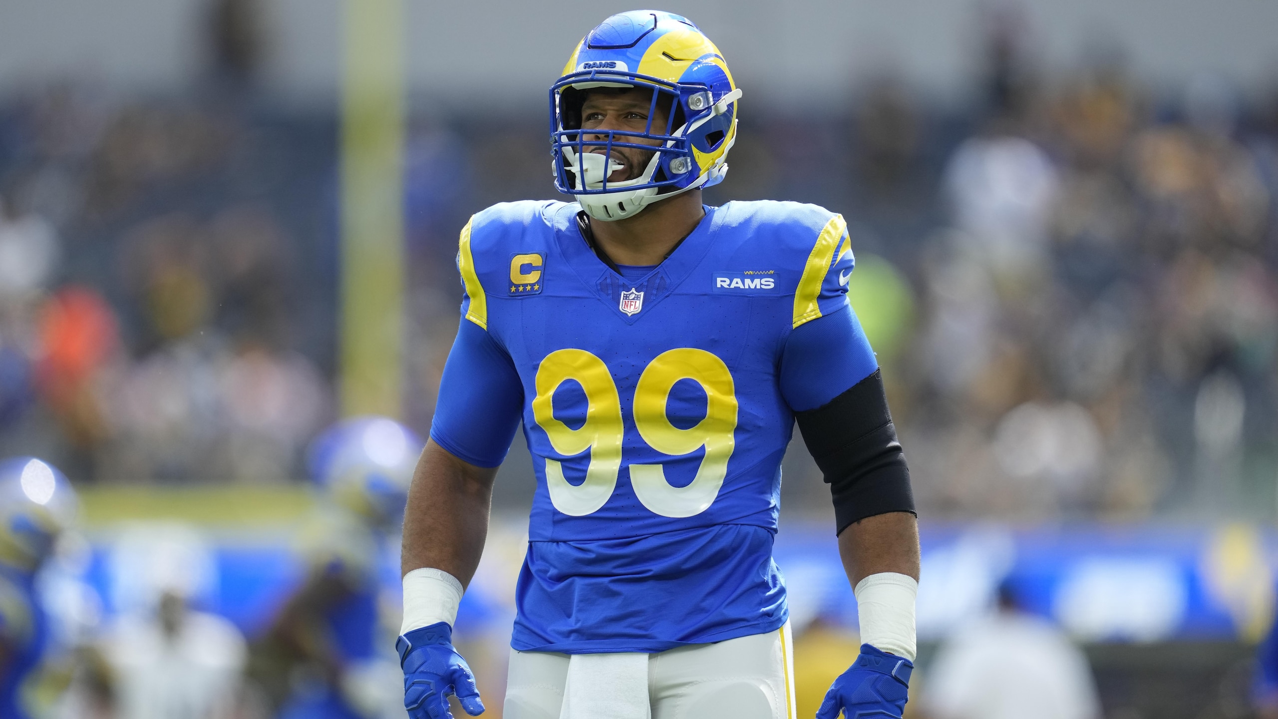Steelers Rams Football