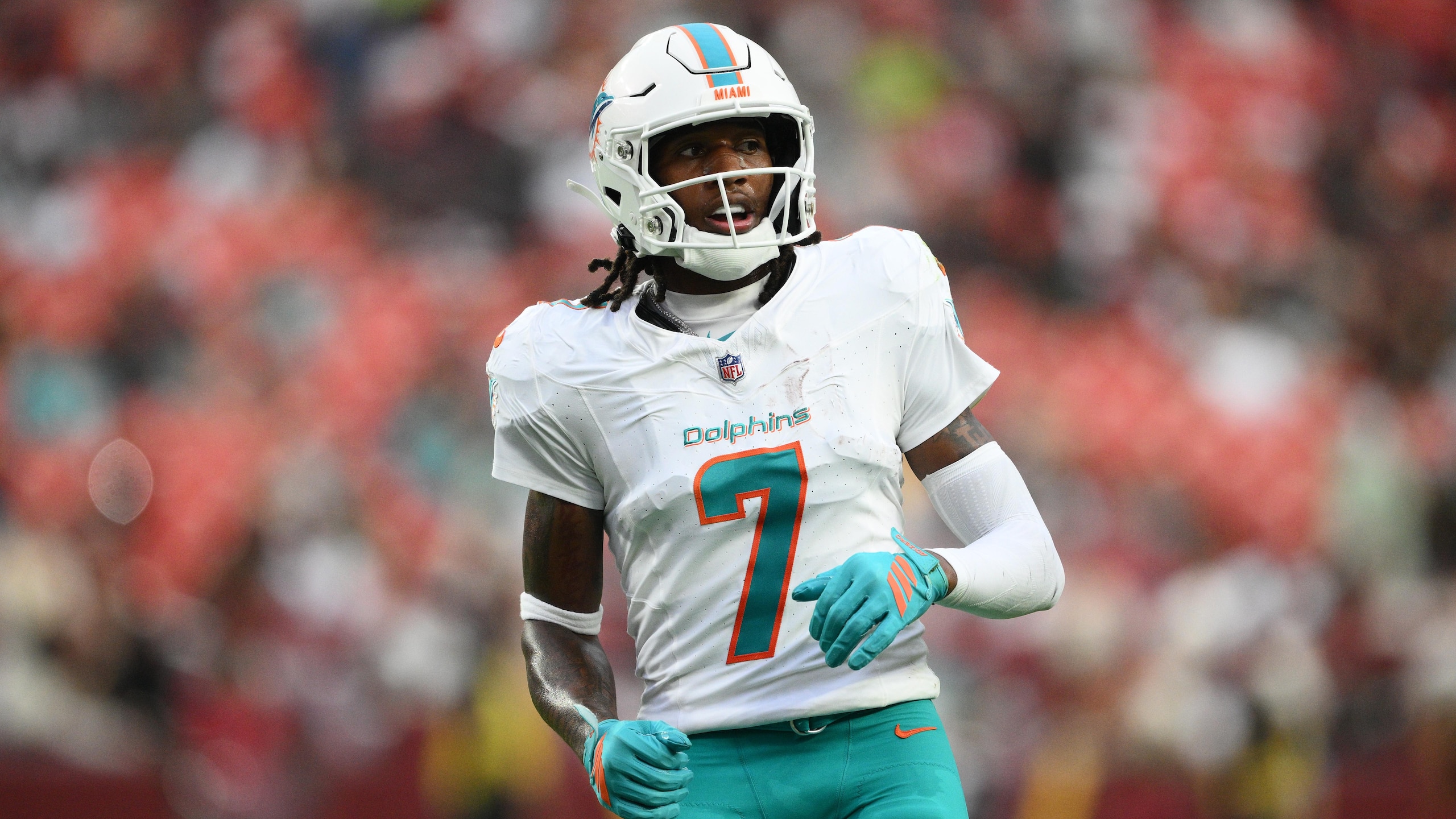 Dolphins Commanders Football