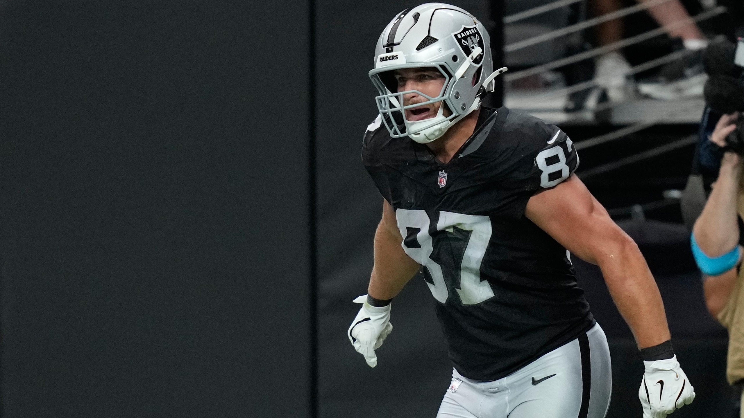 Cardinals Raiders Football