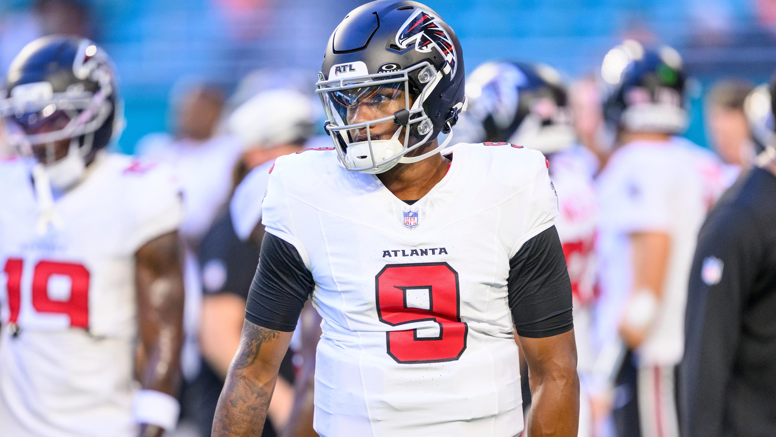 Falcons Dolphins Football