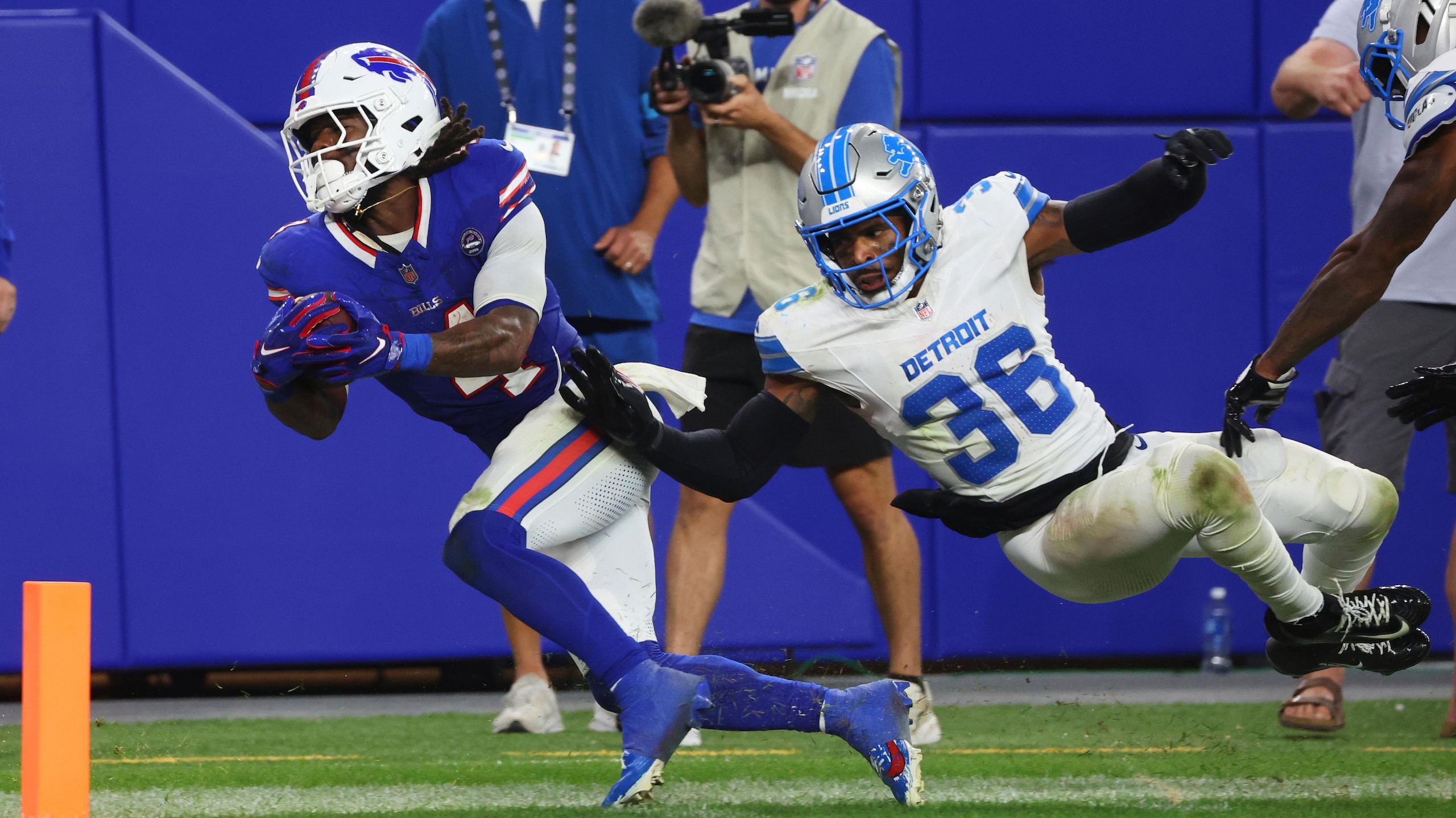 Lions Bills Football