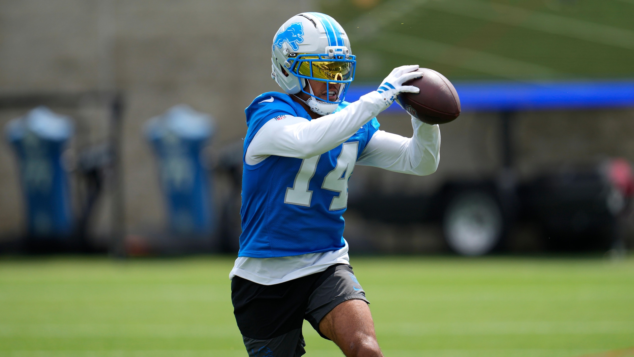 Lions Camp Football