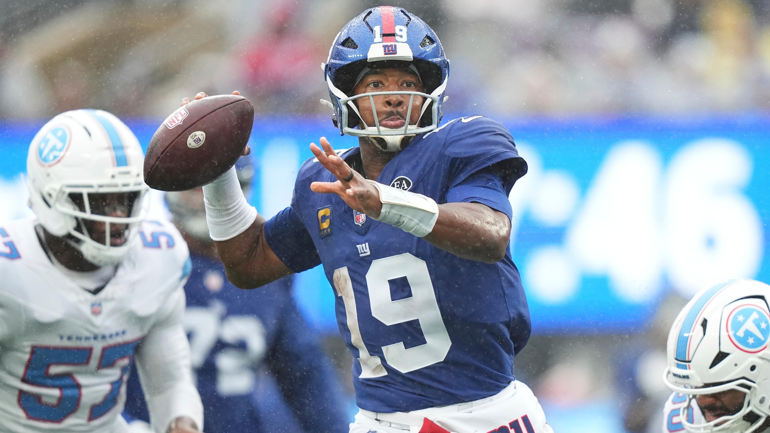 Titans Giants Football