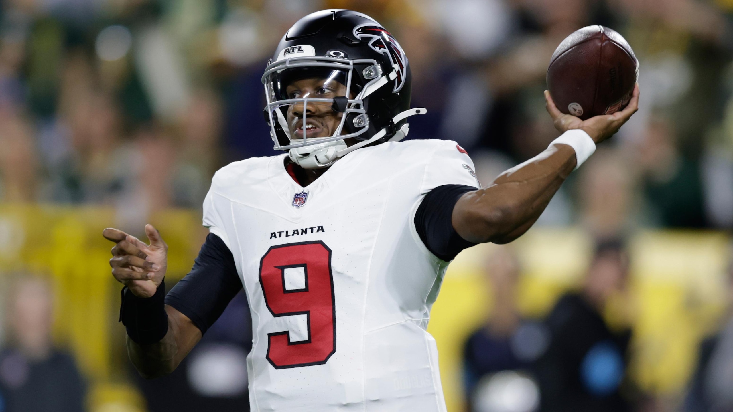 Falcons Packers Football