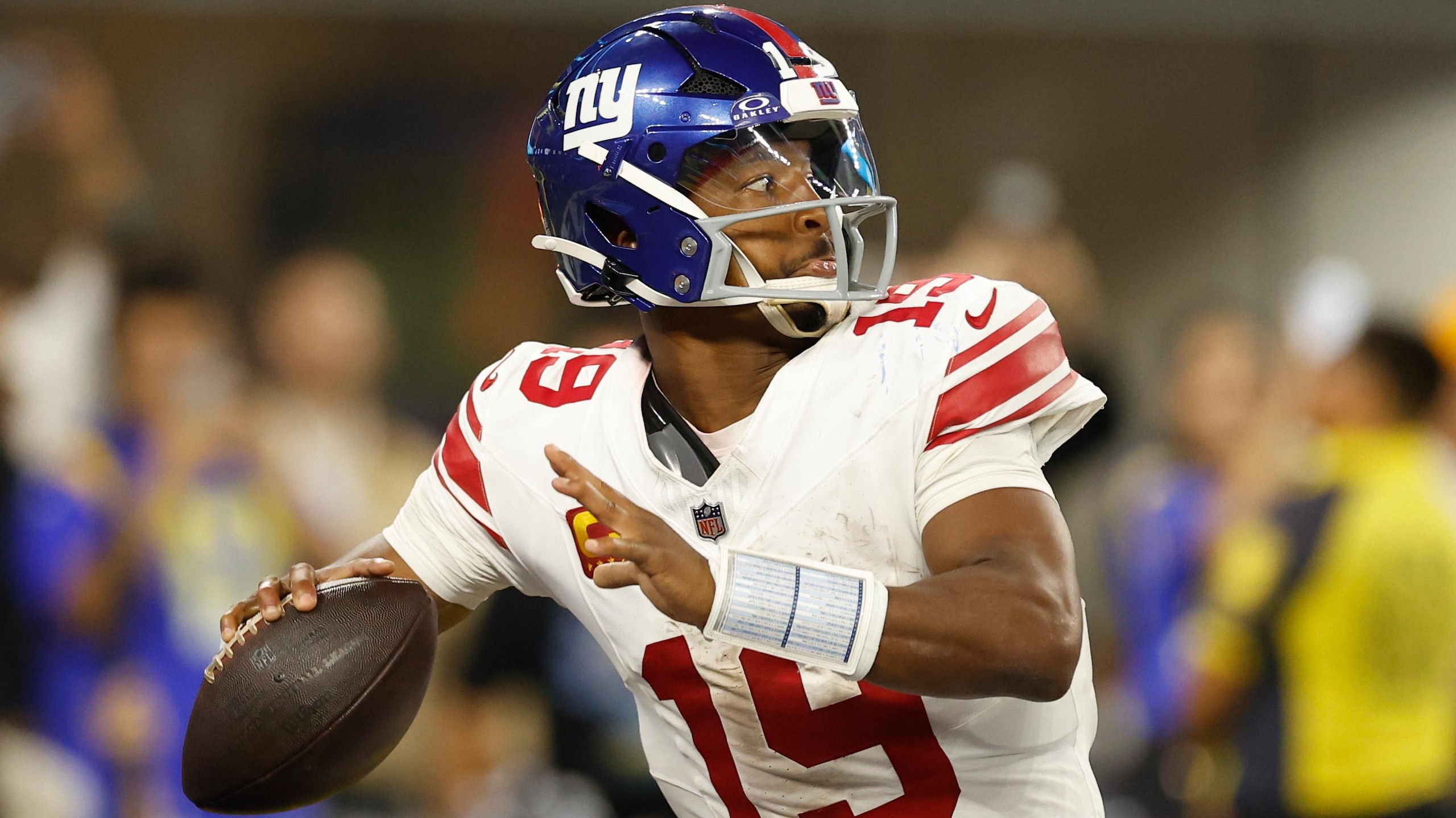 Giants Rams Football