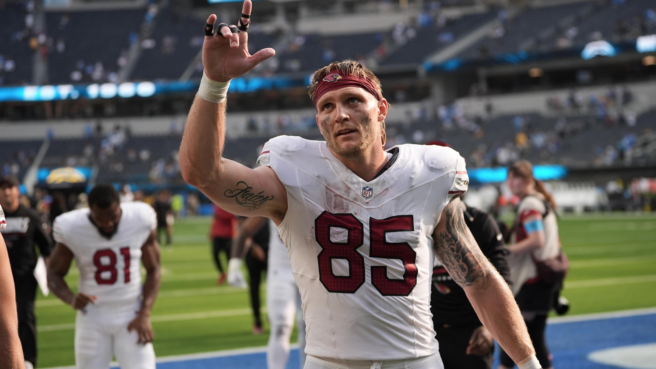 Cardinals Chargers Football