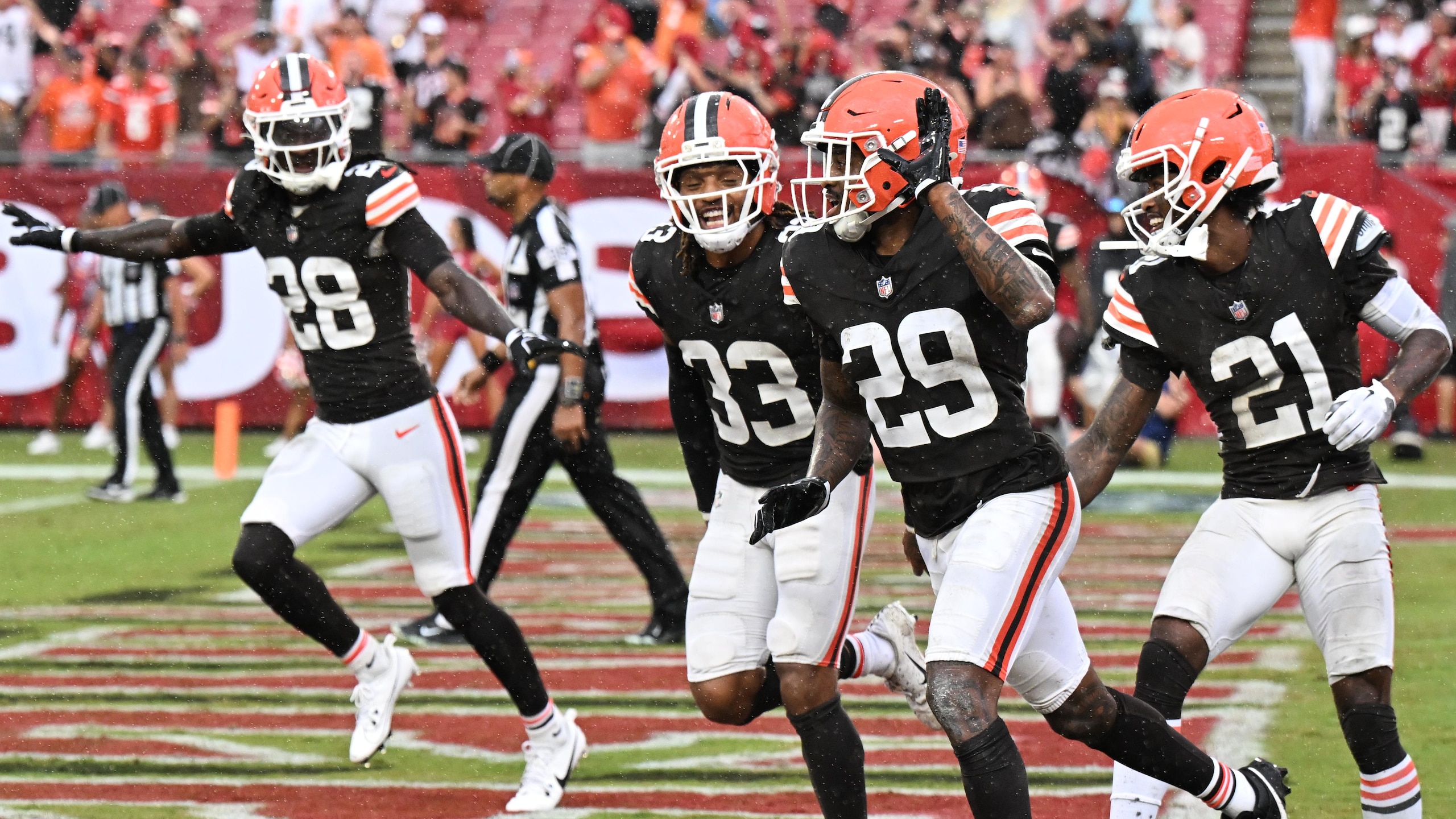 Browns Buccaneers Football