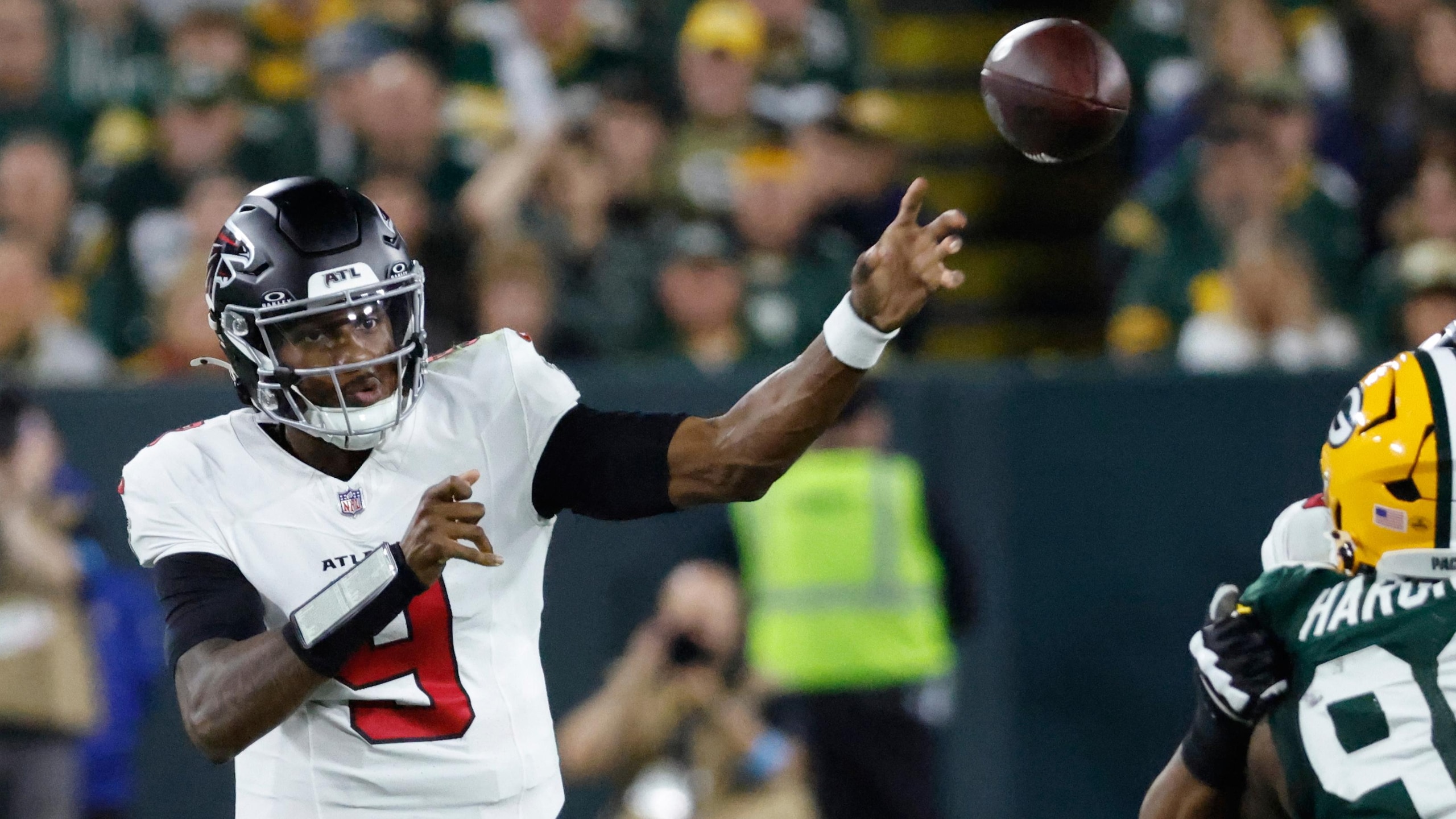 Falcons Packers Football