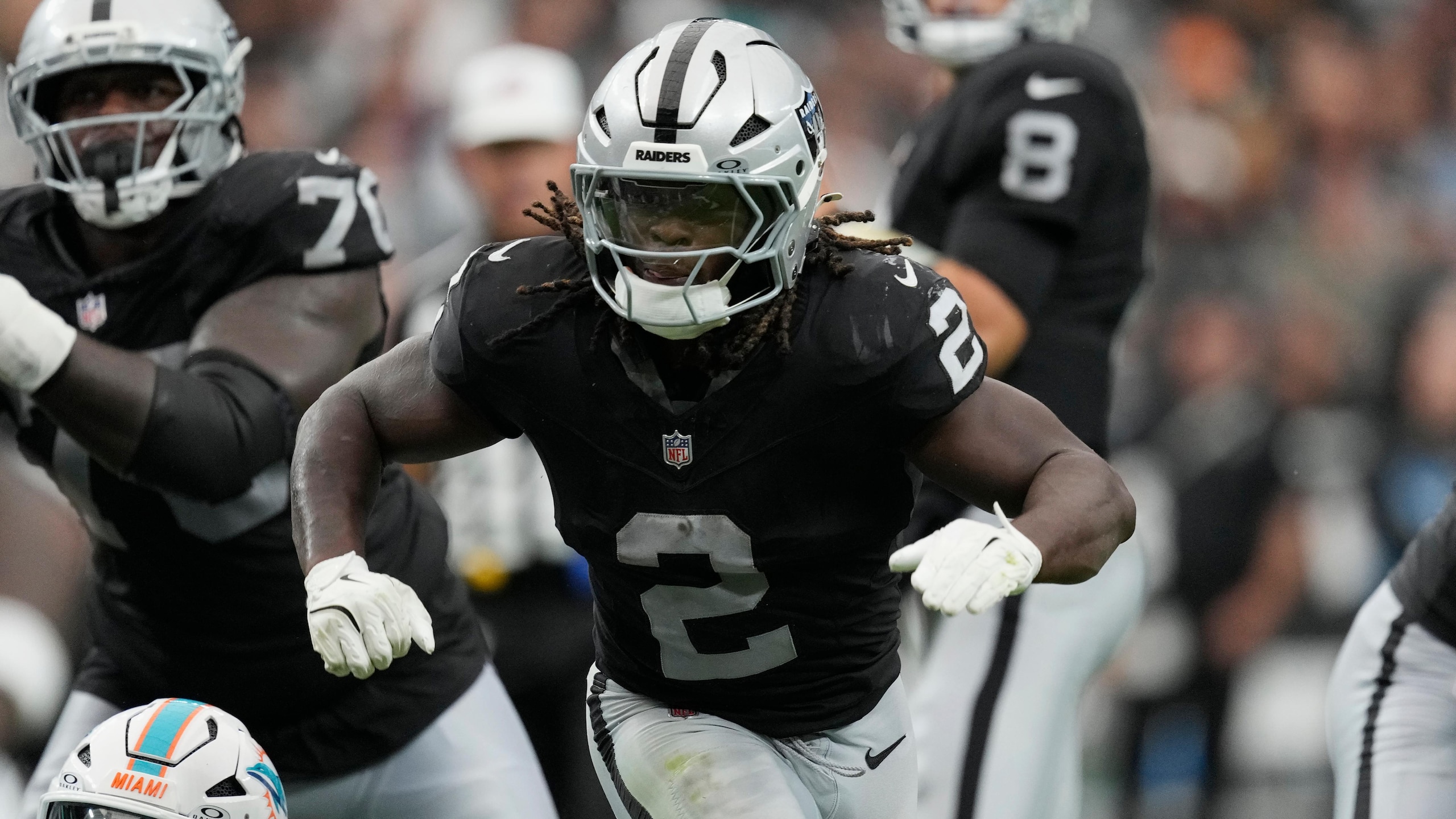 Dolphins Raiders Football
