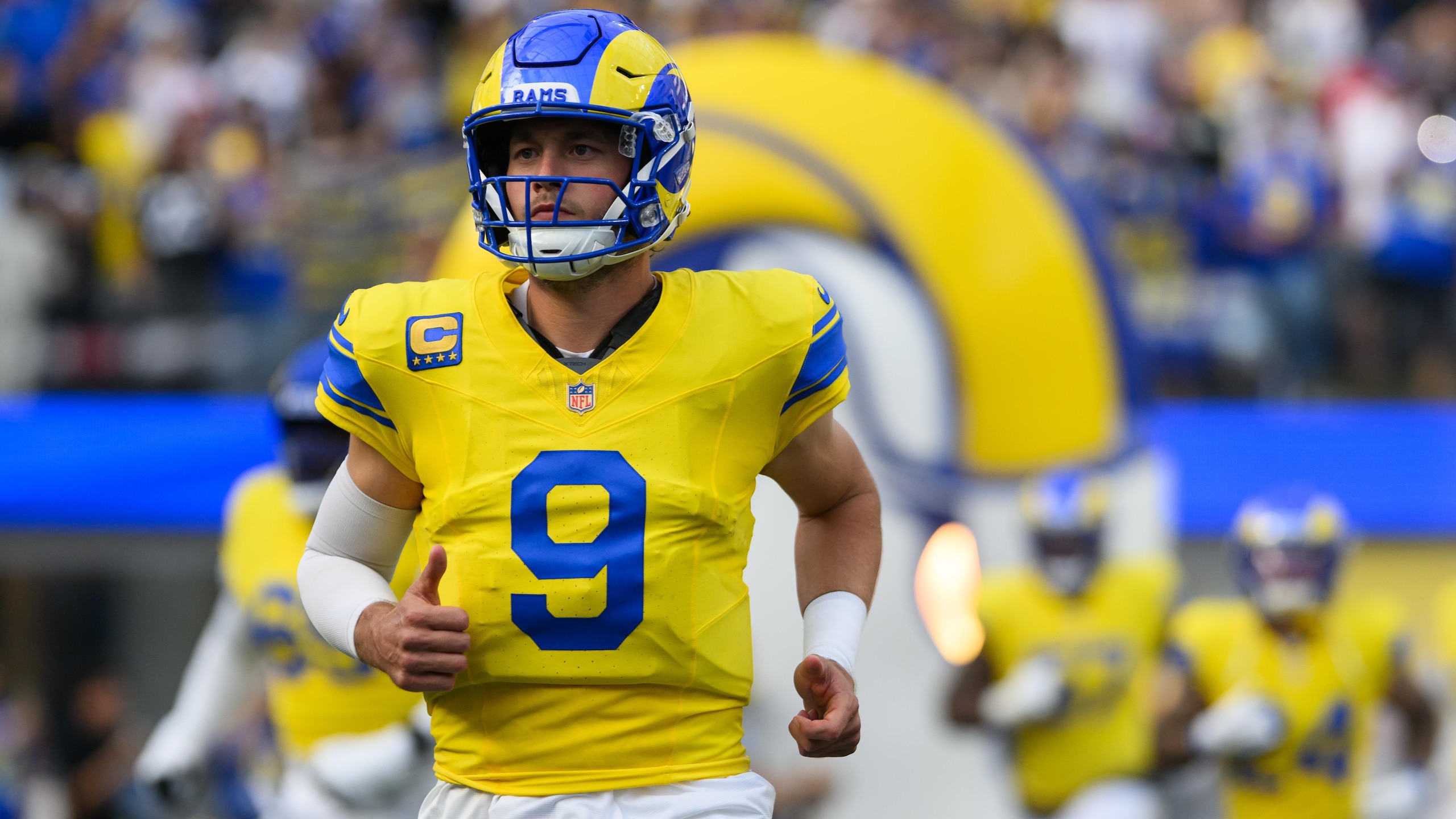 Giants Rams Football