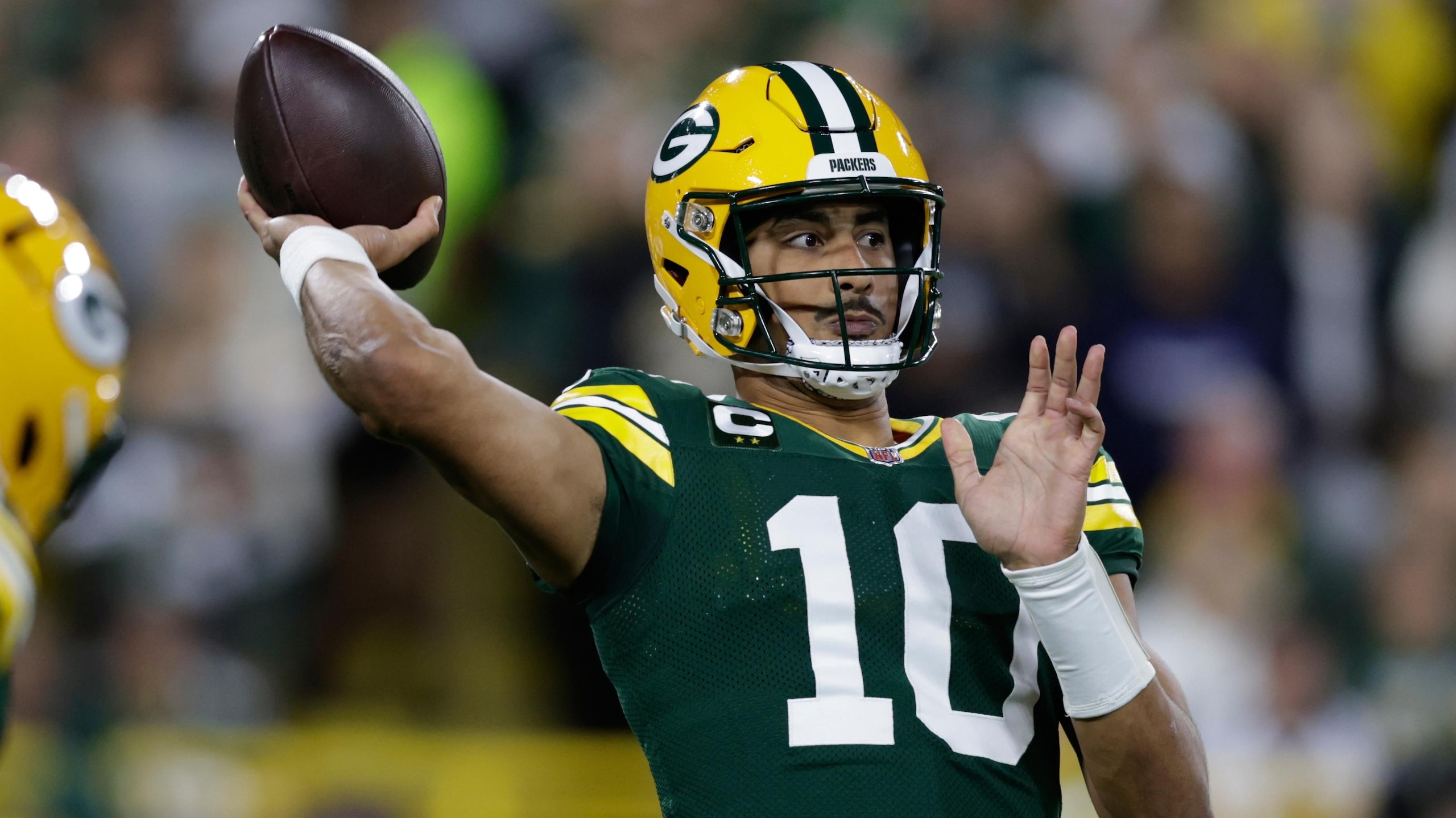 Falcons Packers Football
