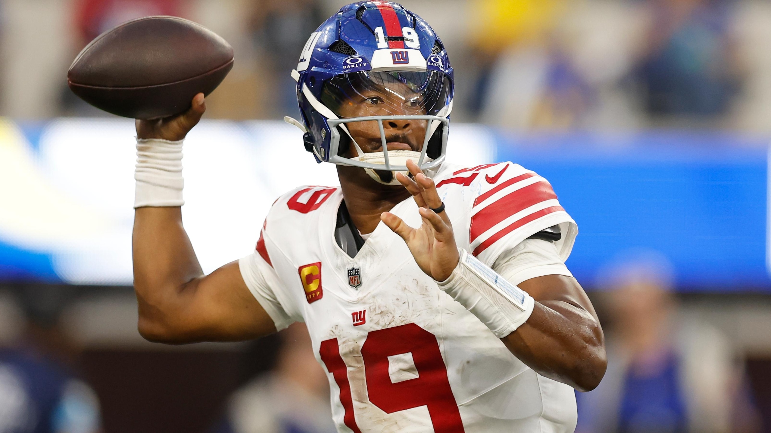 Giants Rams Football