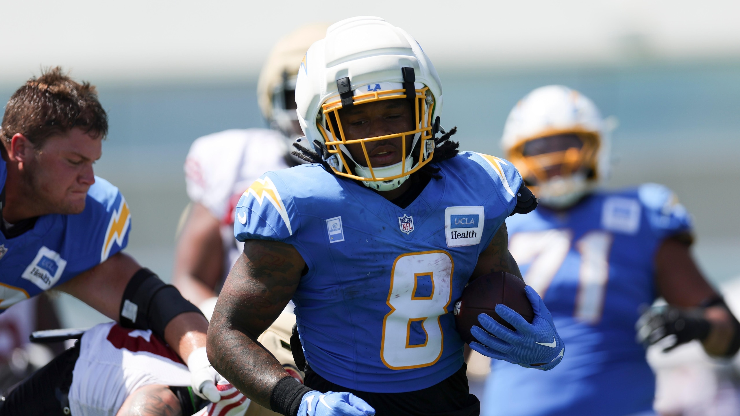 49ers Chargers Camp Football