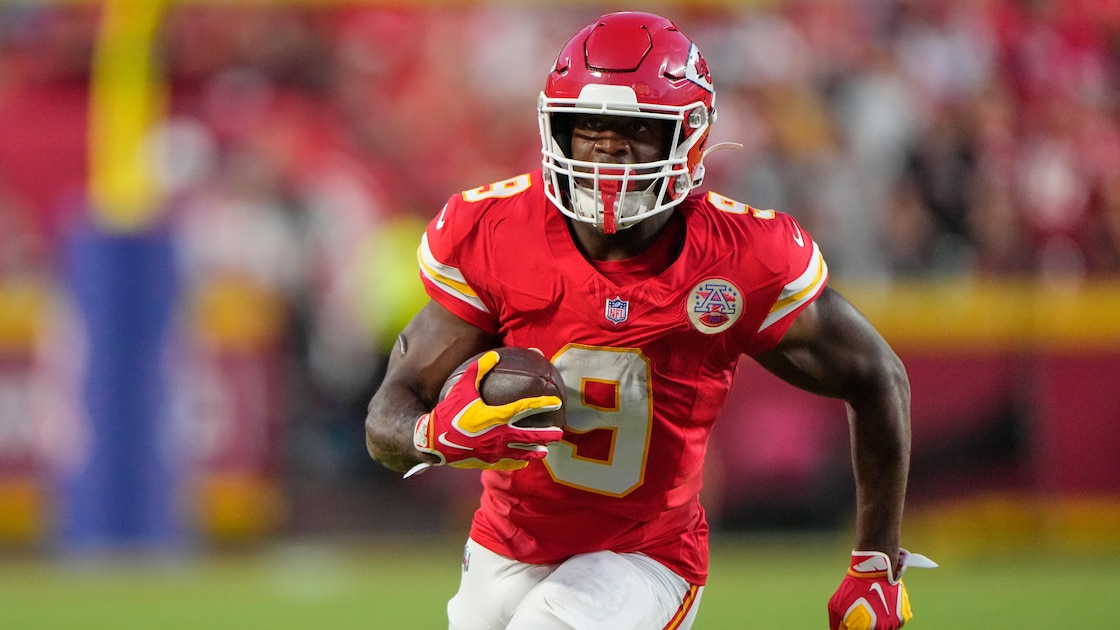 Kenneth Walker III Shines in Chiefs Debut vs. Broncos
