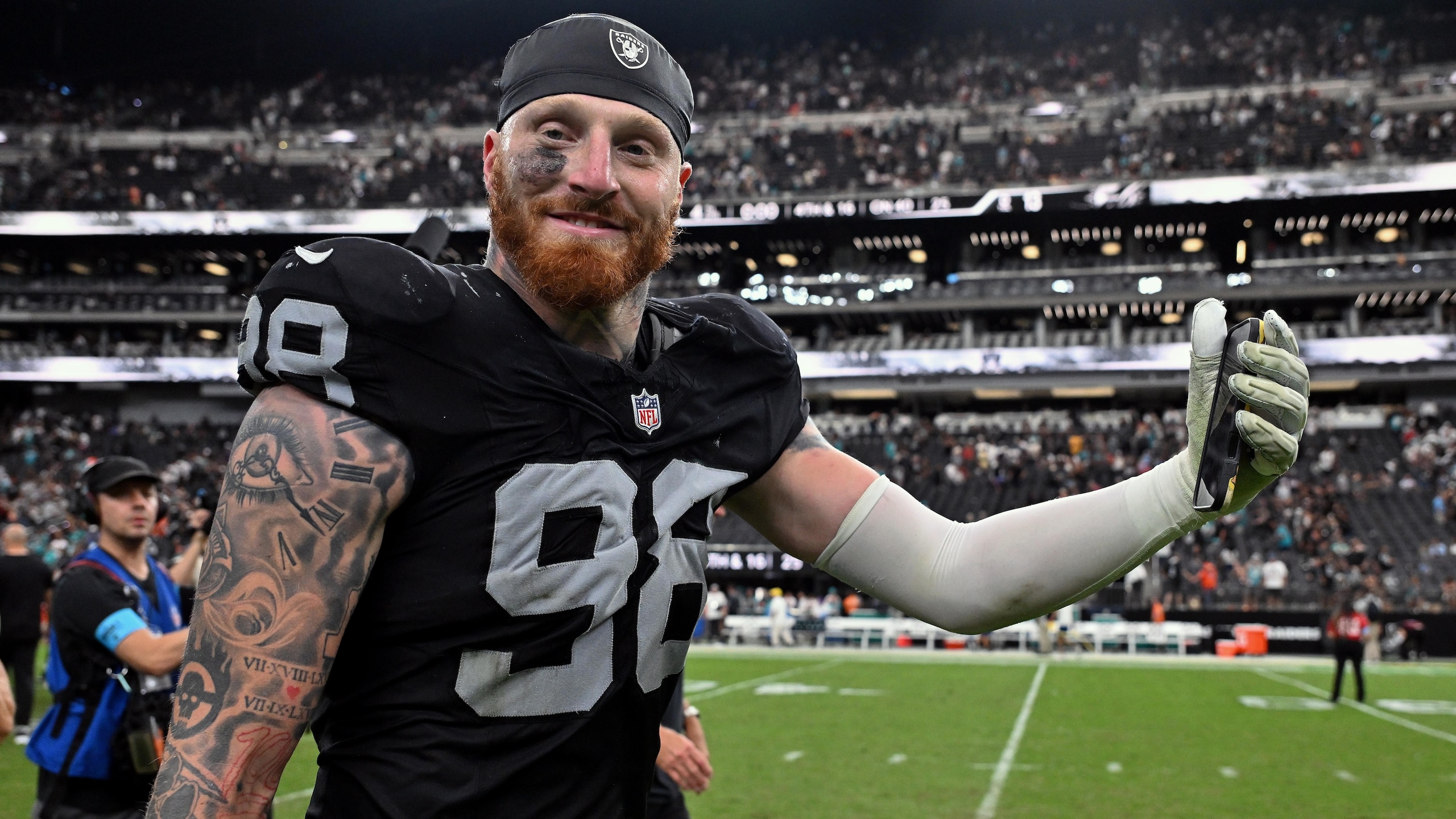 Dolphins Raiders Football