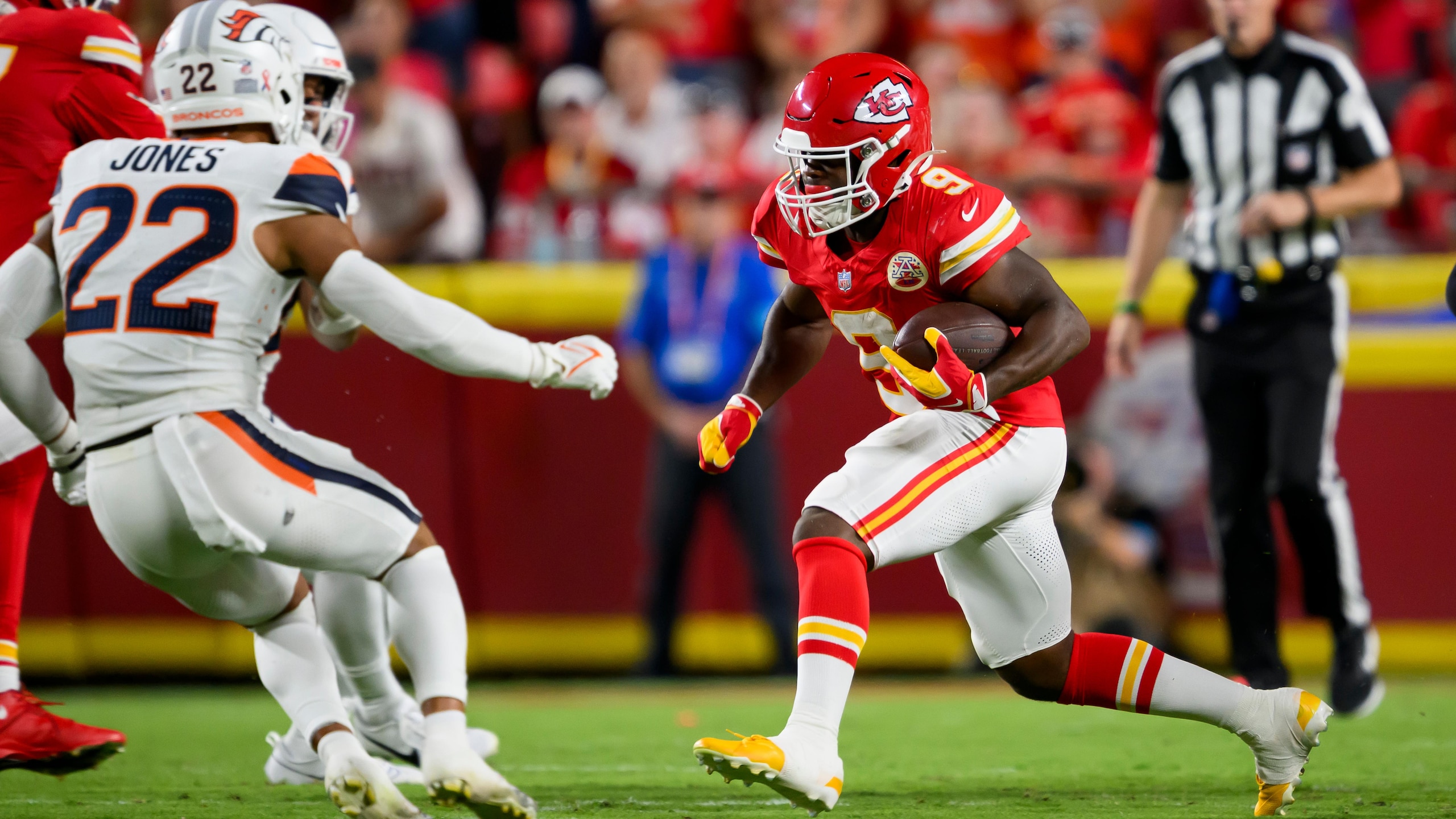 Broncos Chiefs Football