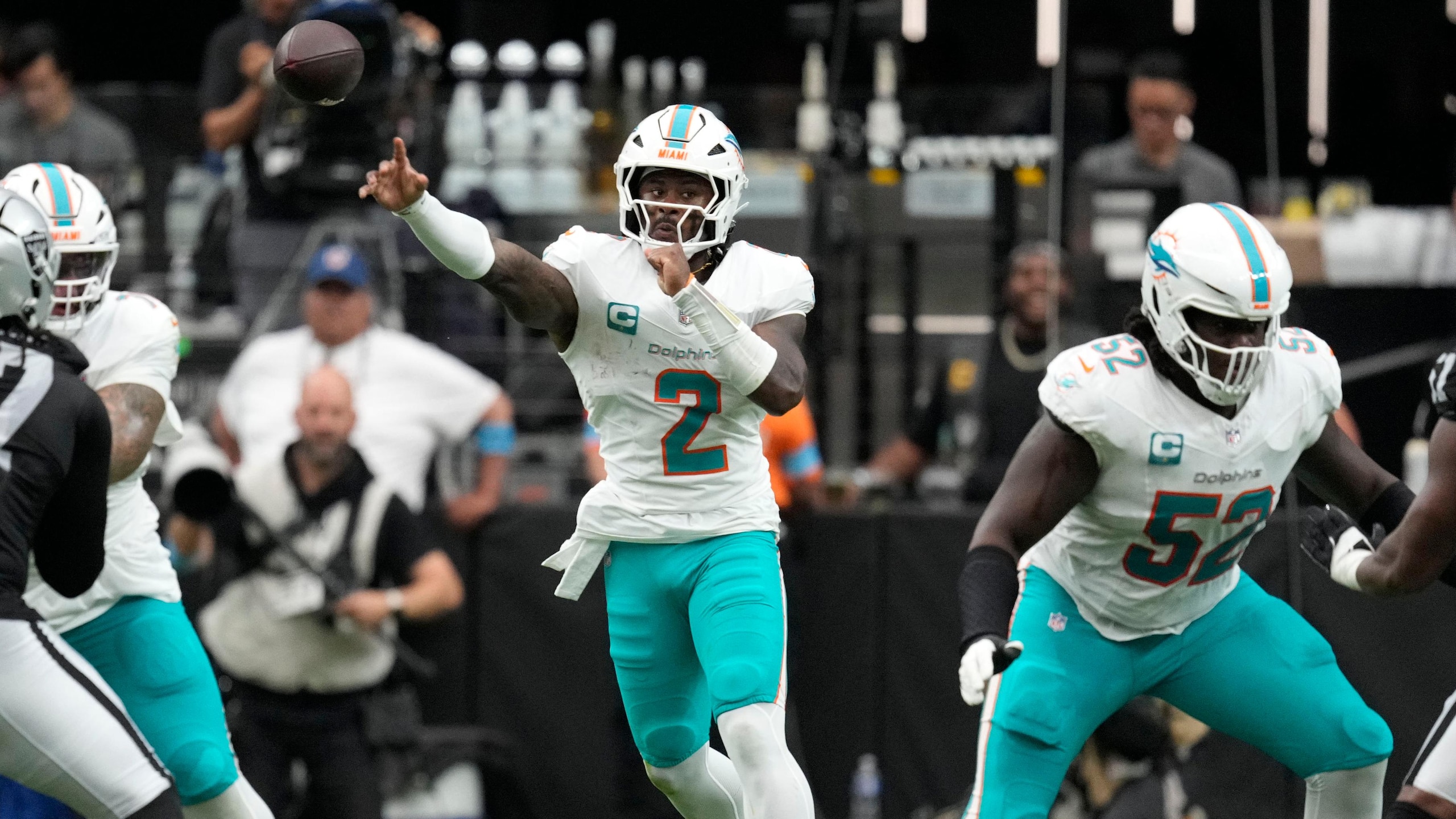 Dolphins Raiders Football