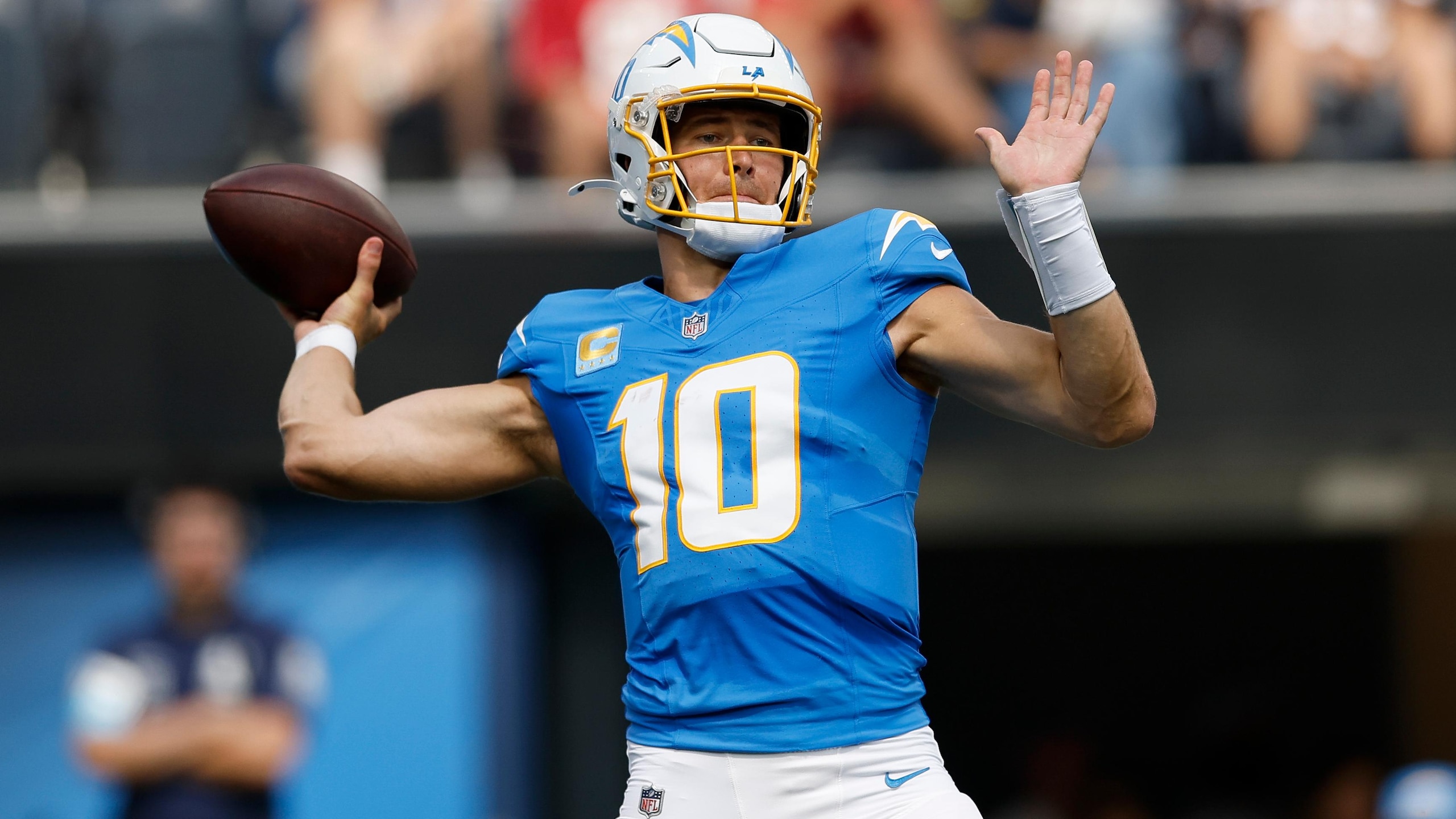 Cardinals Chargers Football