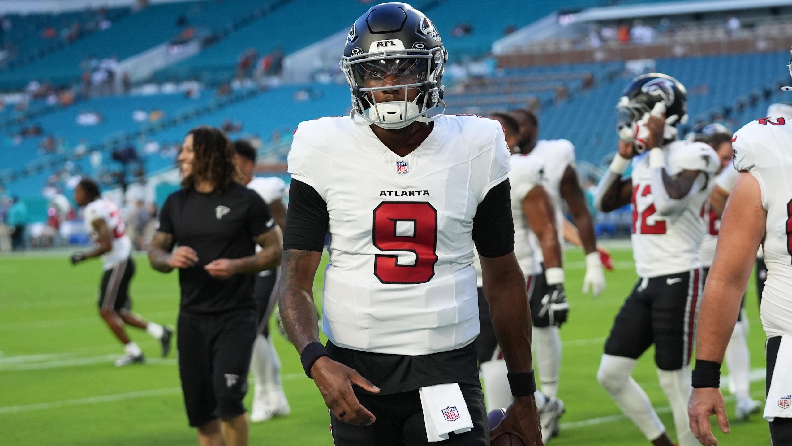 Falcons Dolphins Football