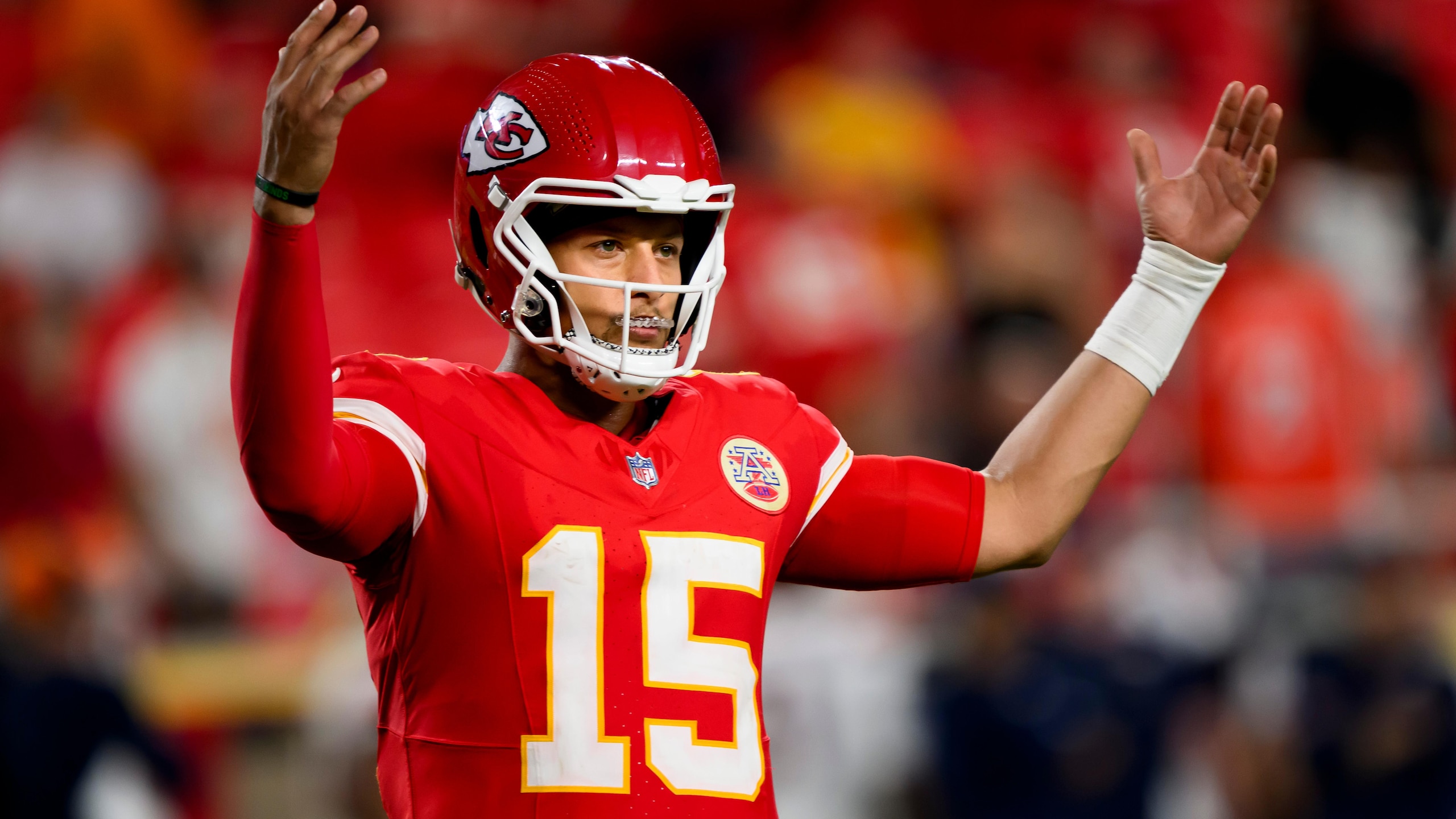 Broncos Chiefs Football