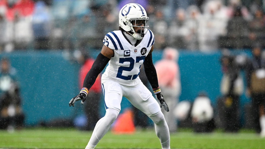 据报道，老鹰队已经签下了肯尼·摩尔二世，完整的合同细节在新的 NFL 传闻中披露