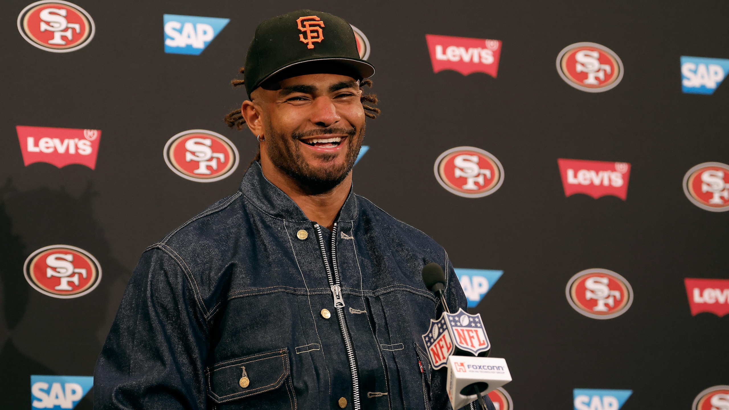 Broncos 49ers Football