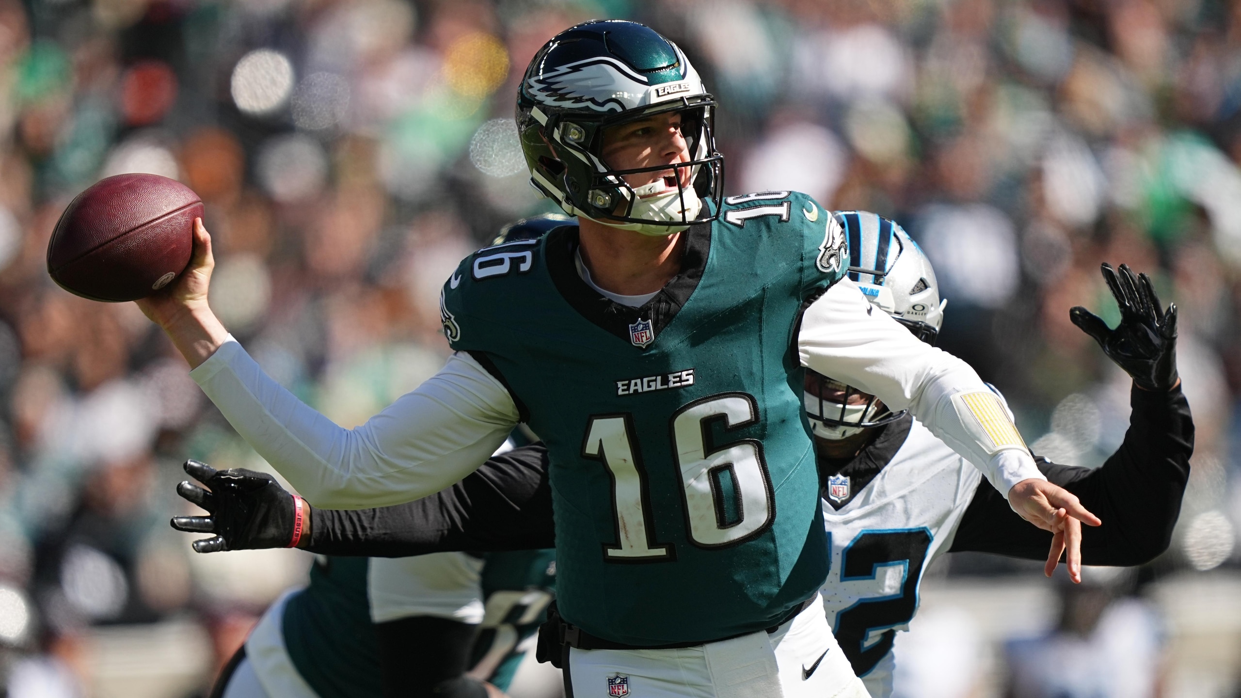 Panthers Eagles Football