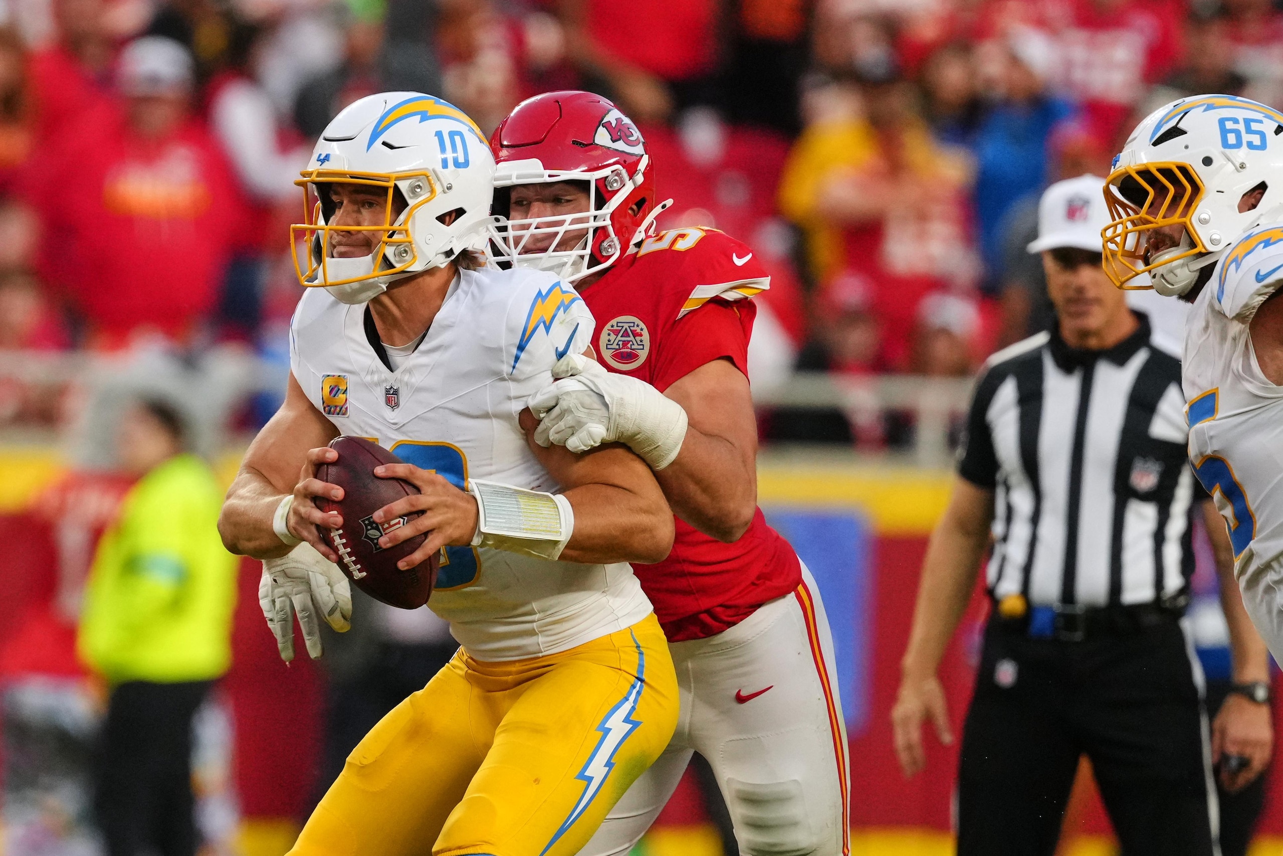 APTOPIX Chargers Chiefs Football
